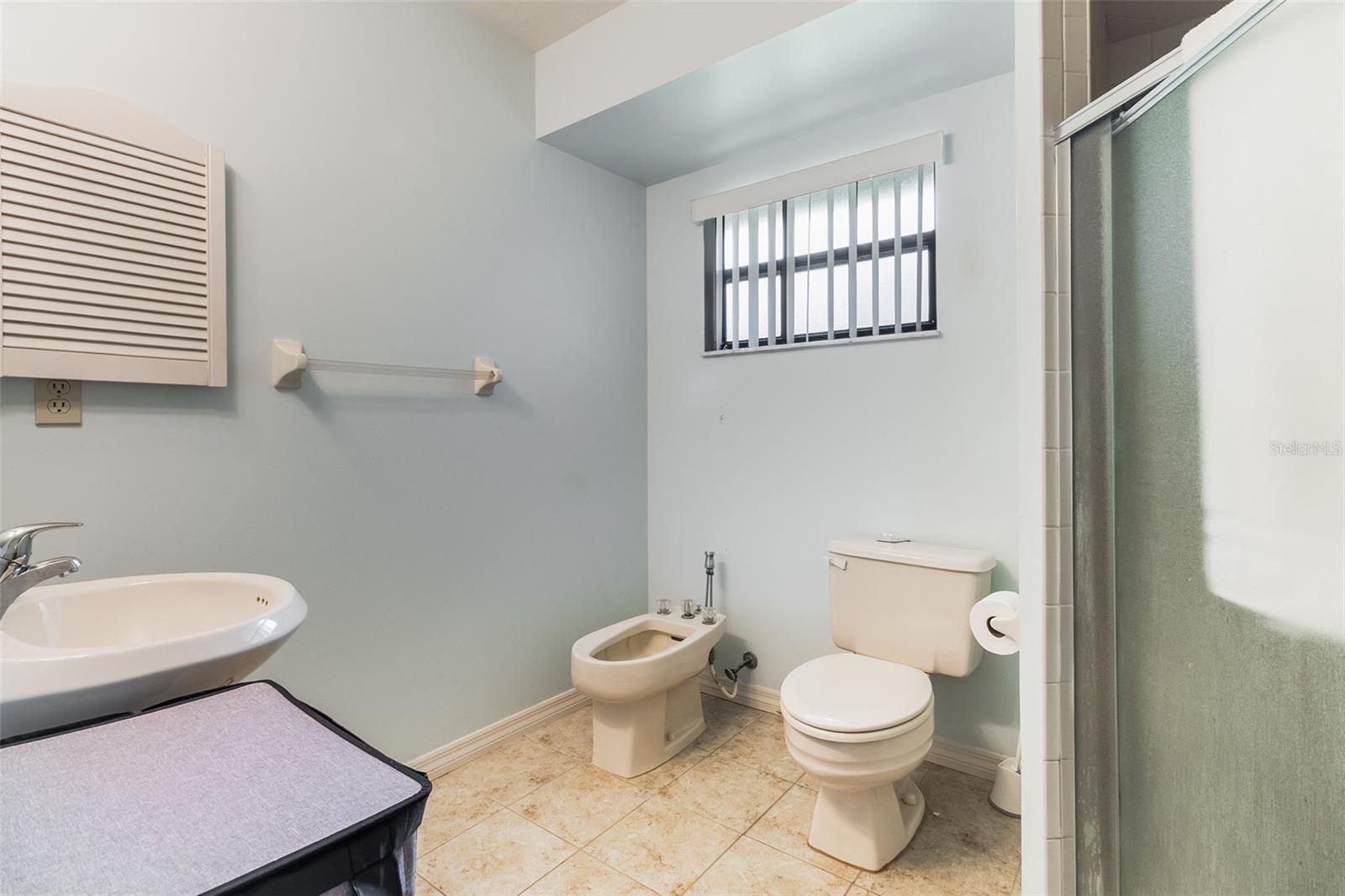 WEST MEADOWS - Residential Income