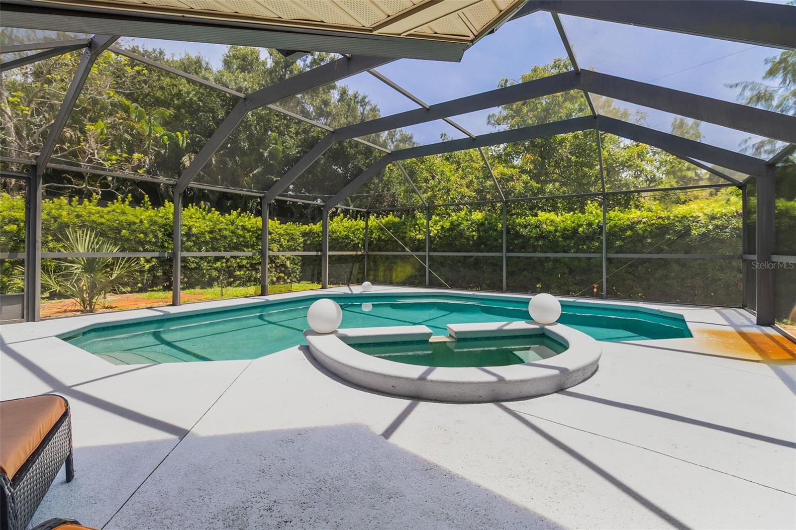 WEST MEADOWS - Residential Income