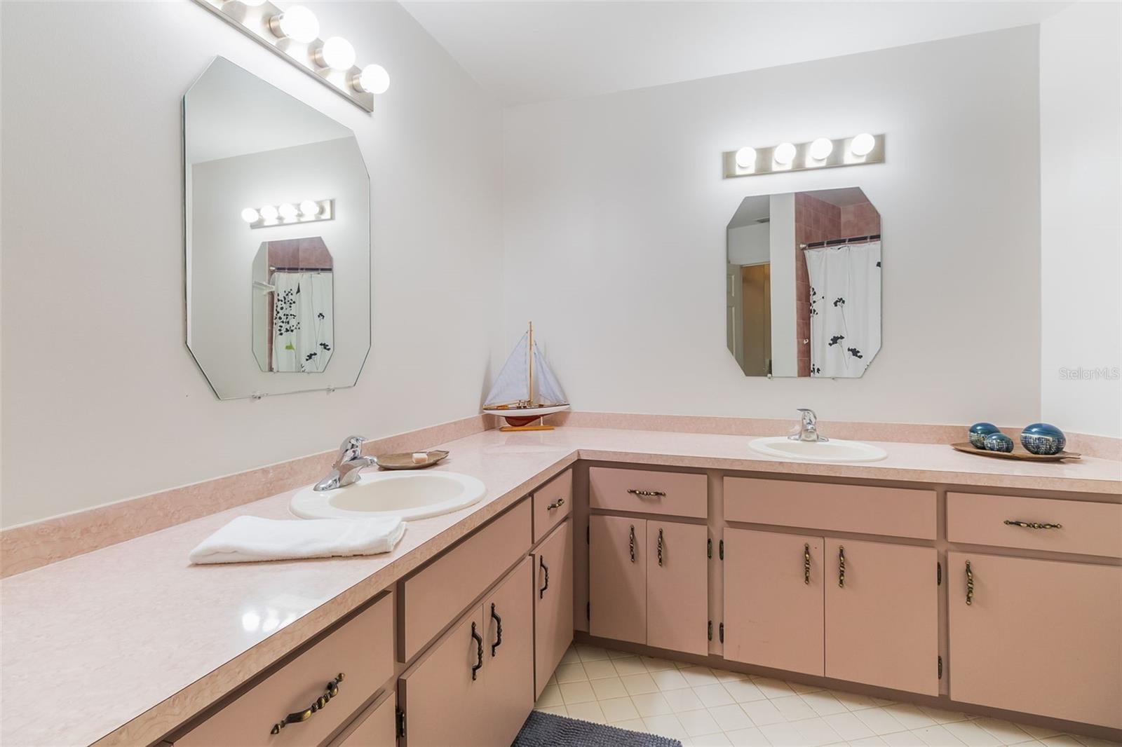 WEST MEADOWS - Residential Income