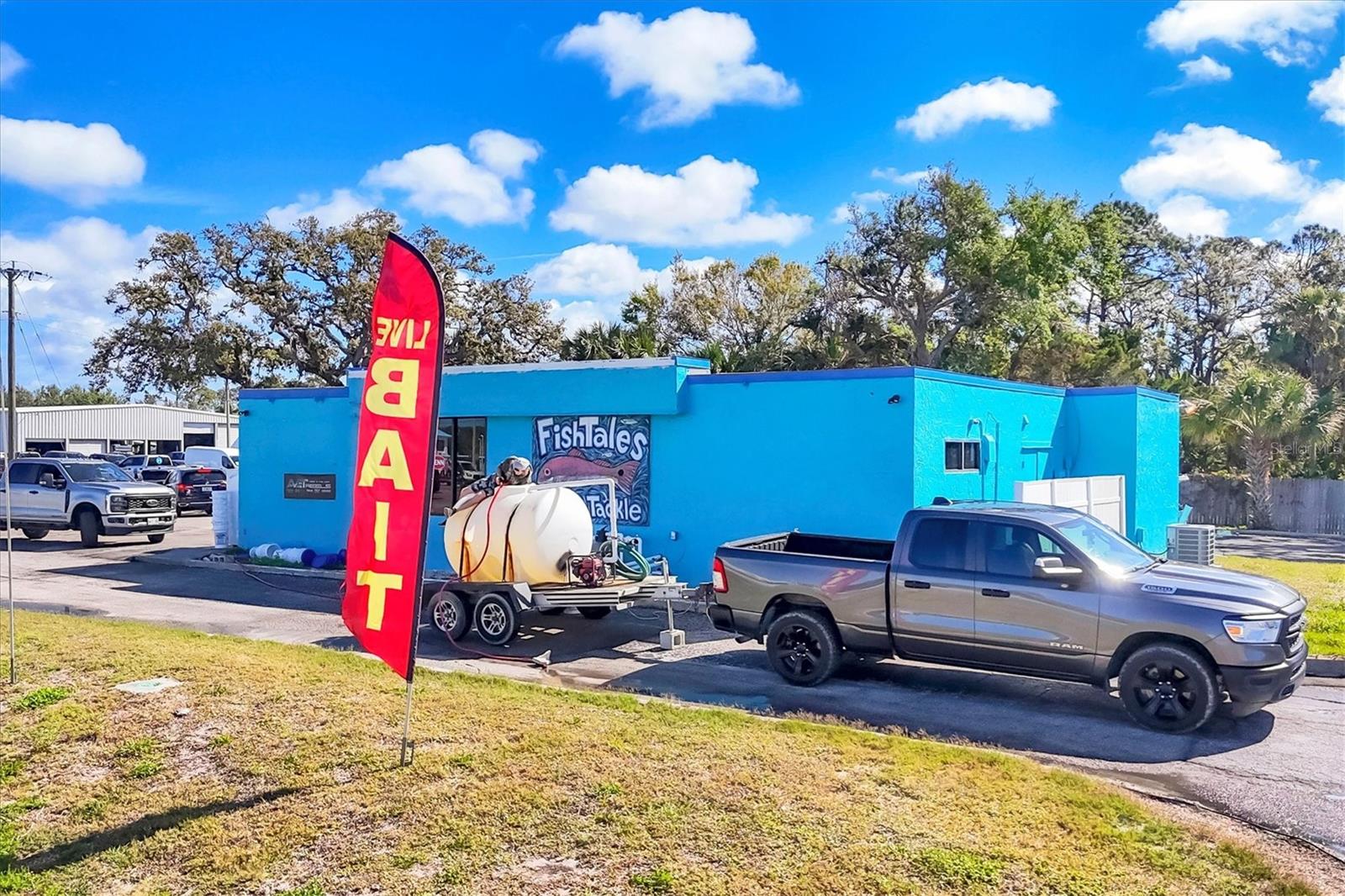 101 S TAMIAMI TRAIL S