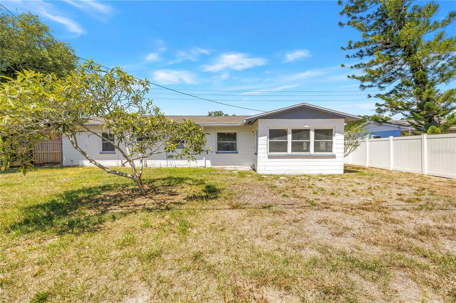 MEADOW LAWN 5TH ADD - Residential