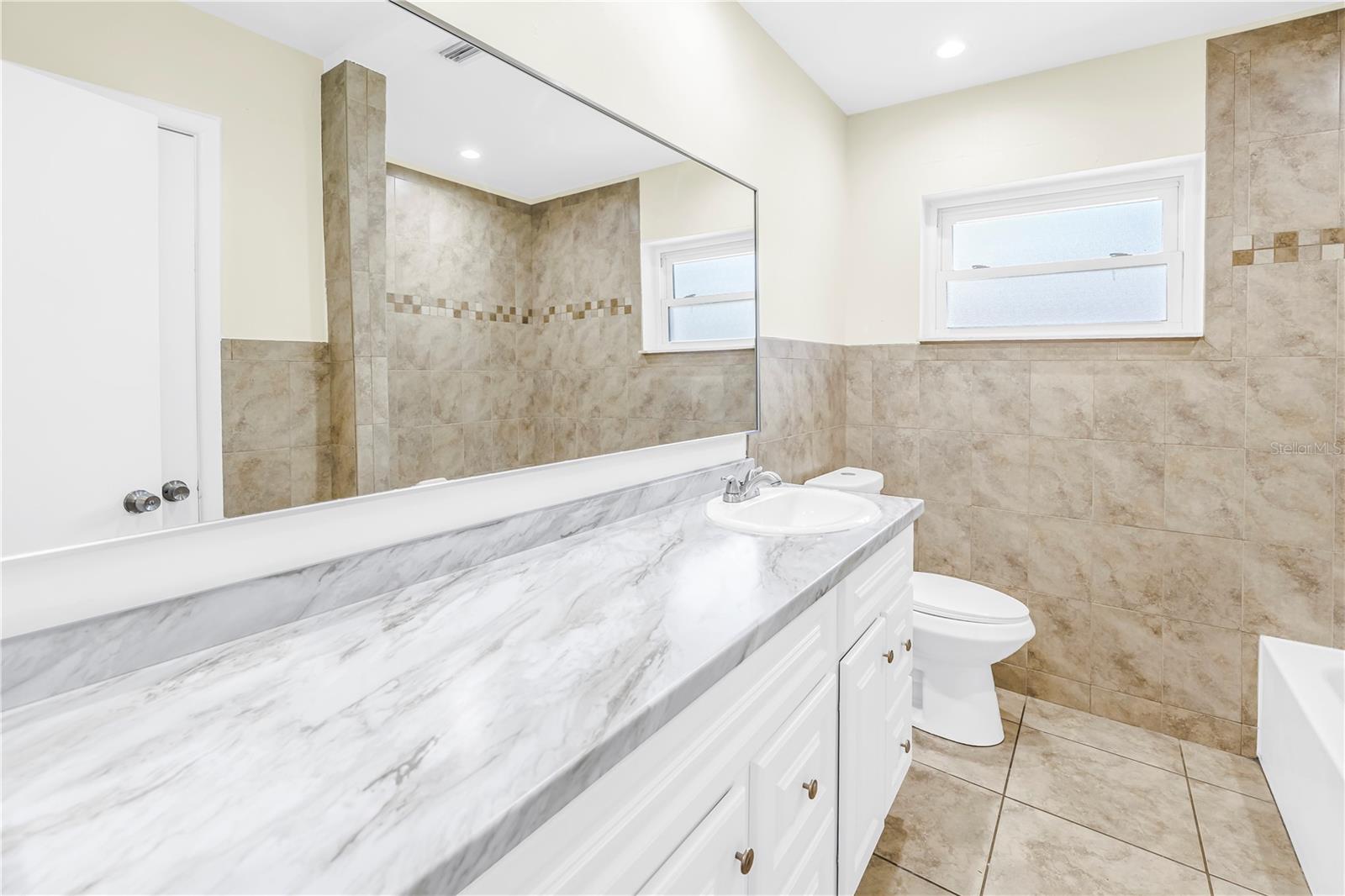 MEADOW LAWN 5TH ADD - Residential