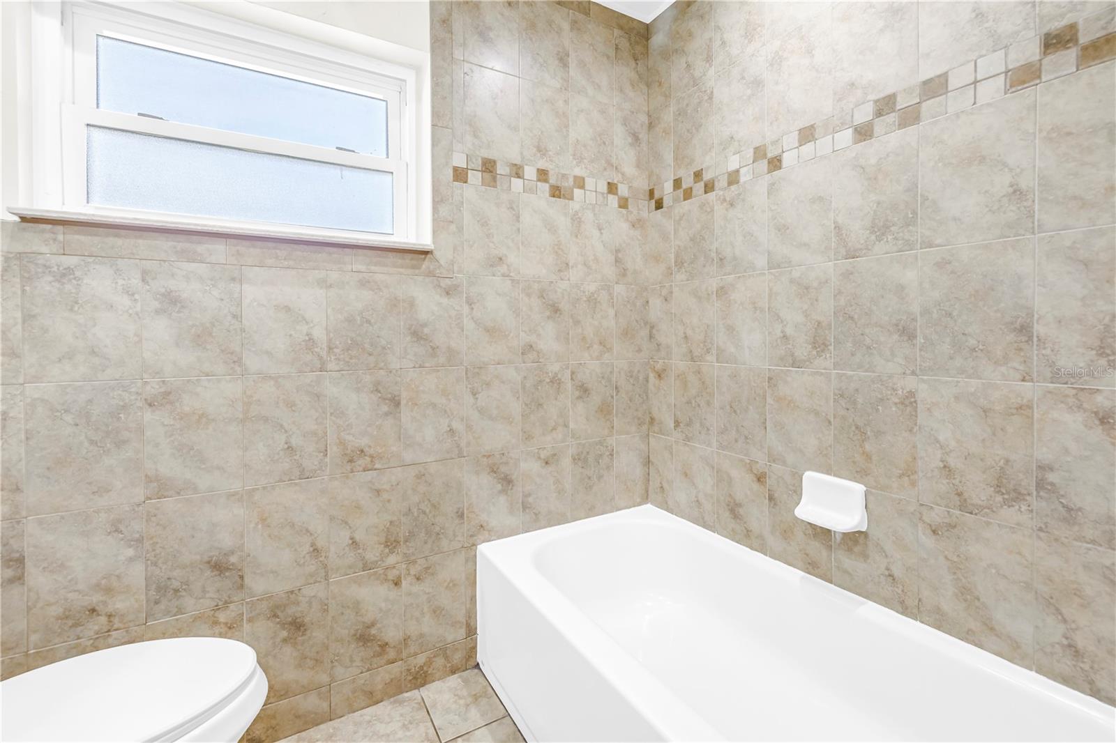 MEADOW LAWN 5TH ADD - Residential