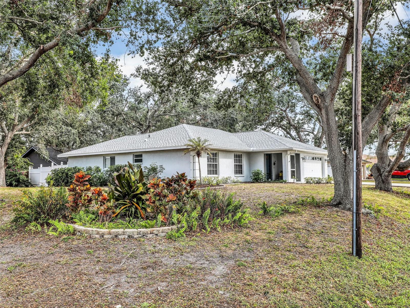 2771 SIESTA DRIVE