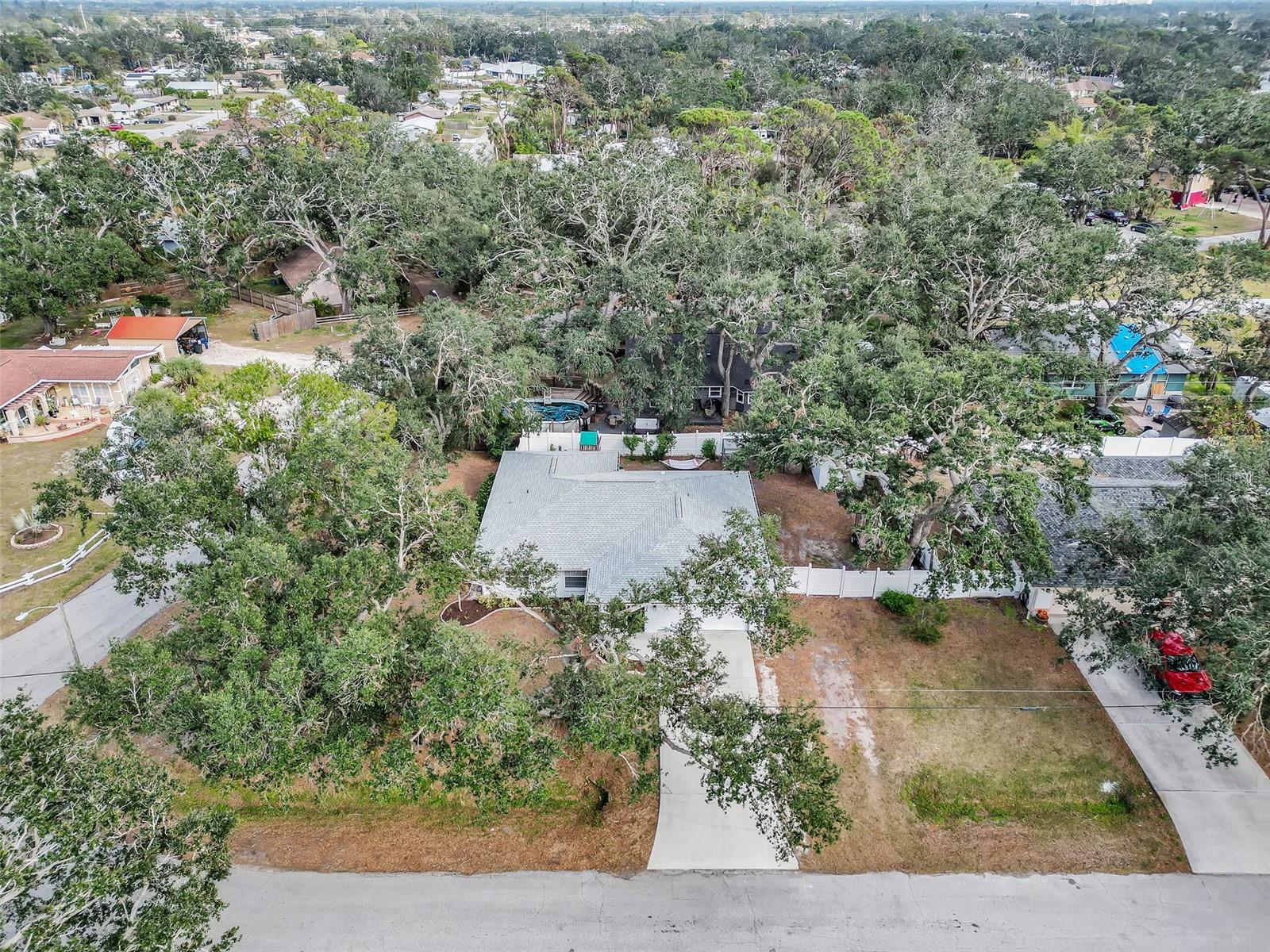 2771 SIESTA DRIVE