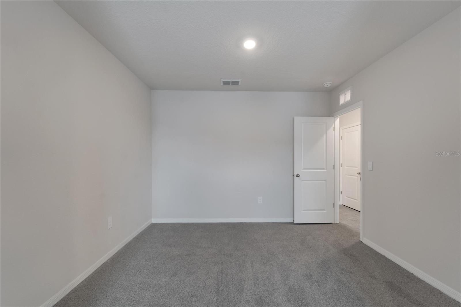 STAR FARMS AT LAKEWOOD RANCH - Residential Lease