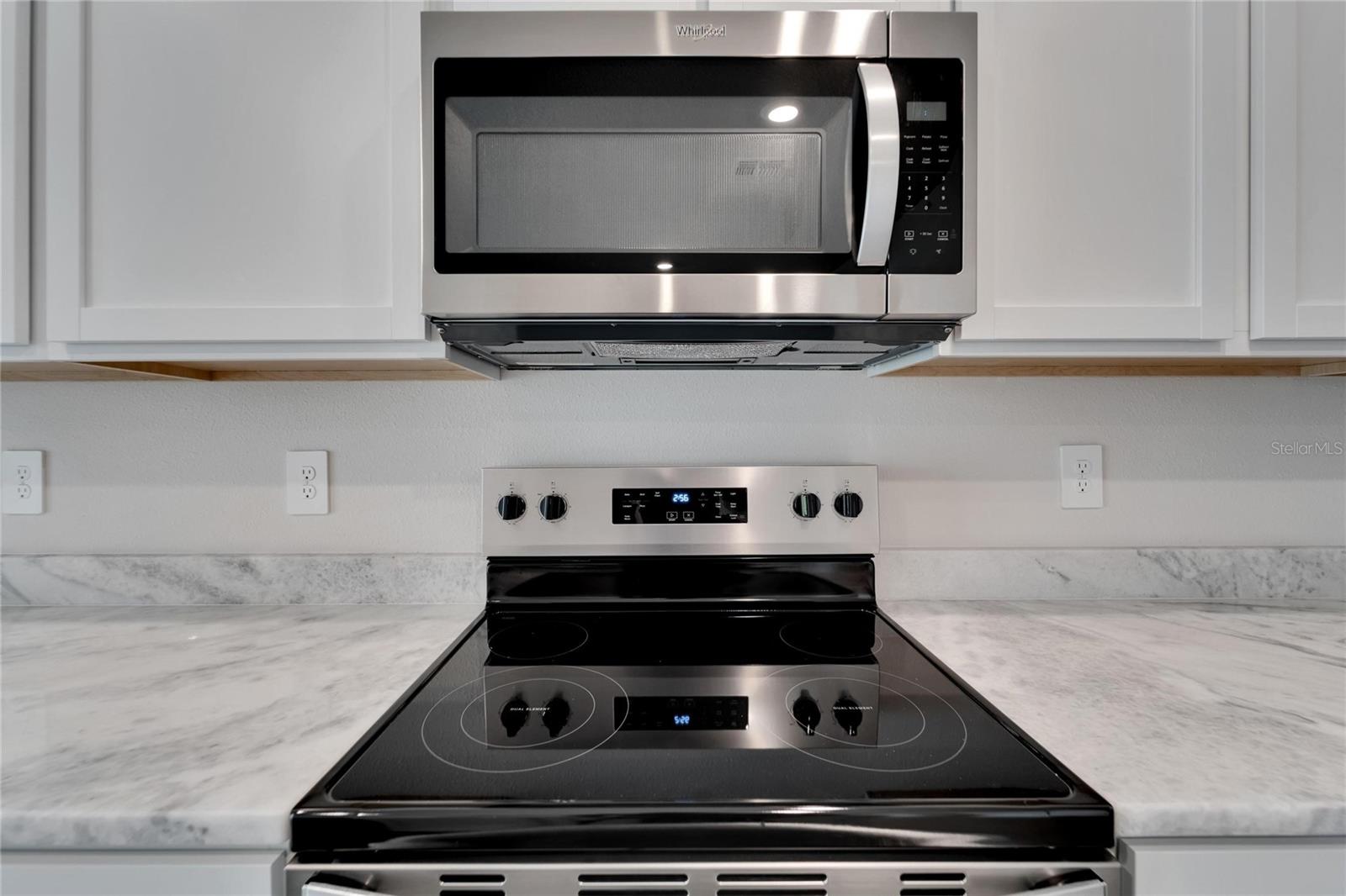 STAR FARMS AT LAKEWOOD RANCH - Residential Lease
