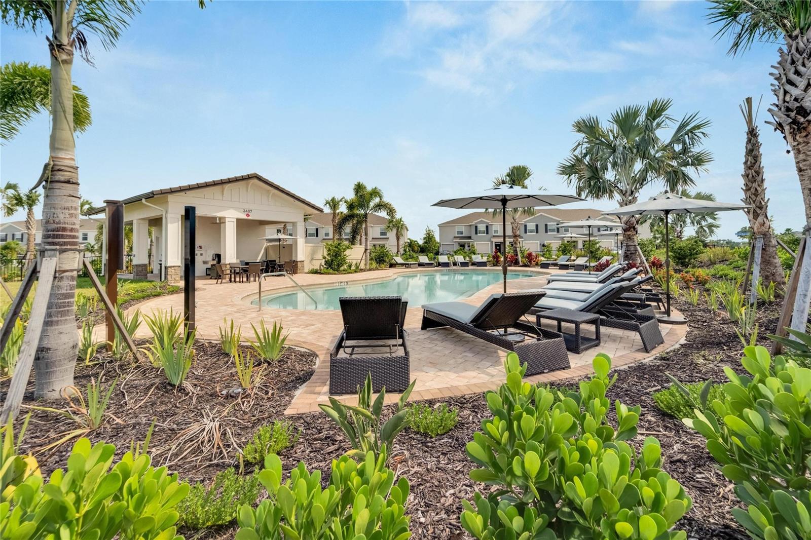 STAR FARMS AT LAKEWOOD RANCH - Residential Lease
