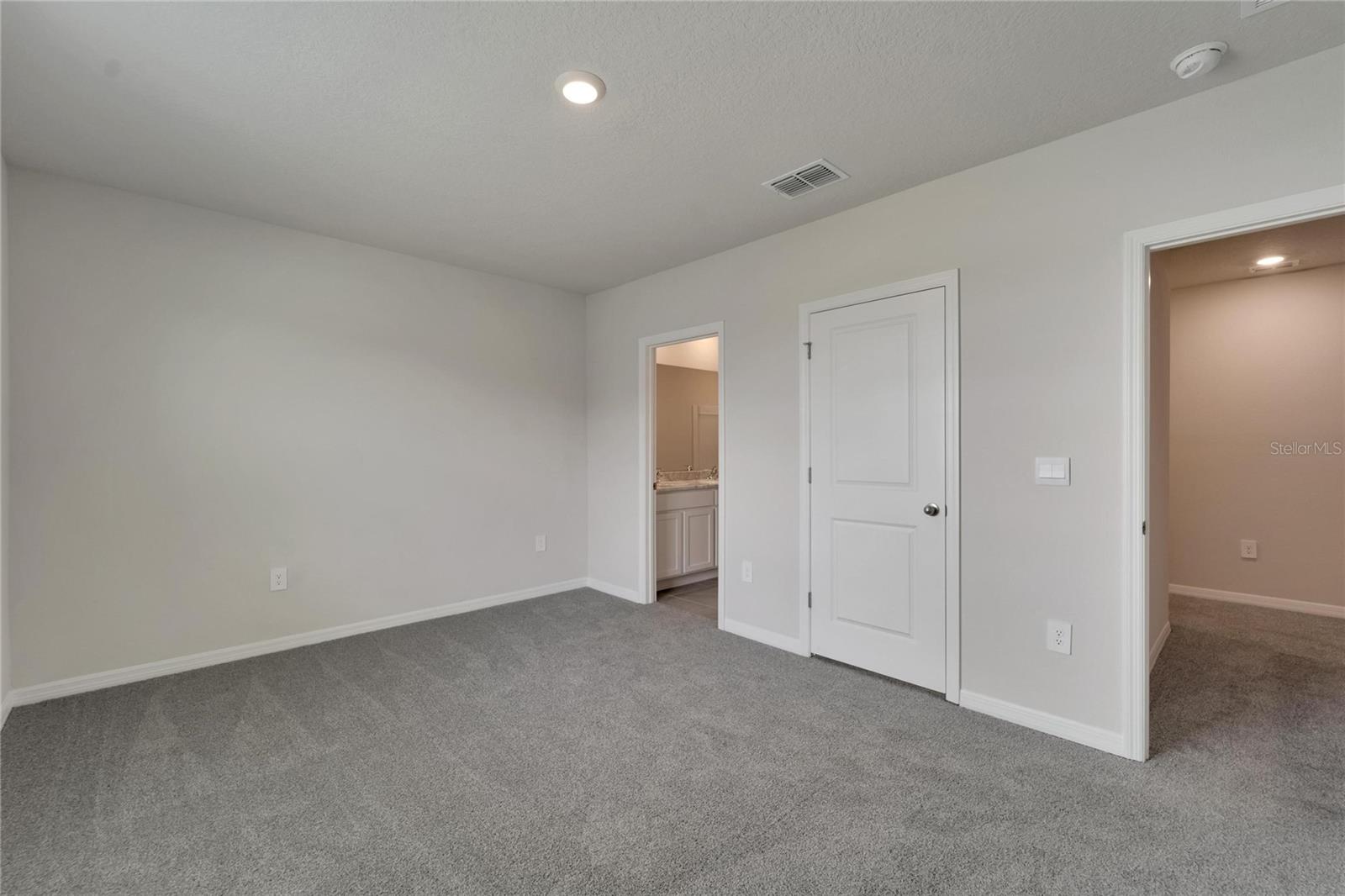 STAR FARMS AT LAKEWOOD RANCH - Residential Lease