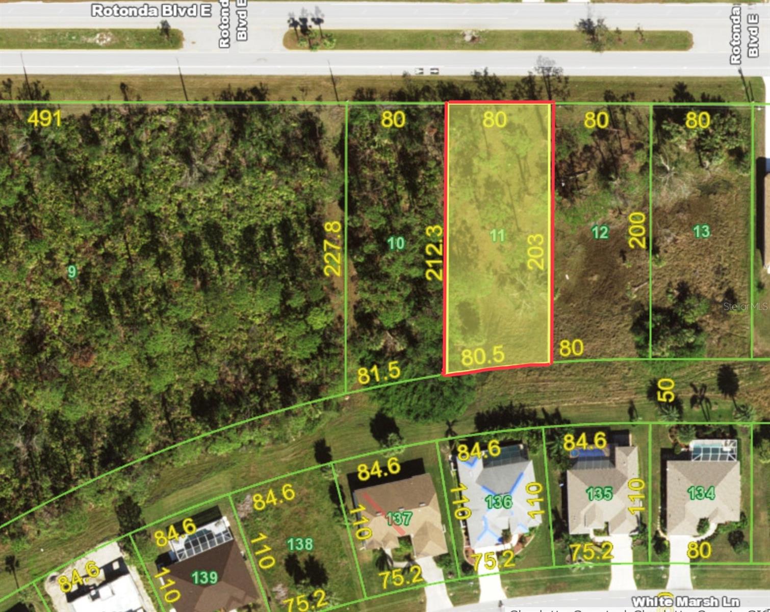 Discover the perfect canvas for your dream home! This nice buildable lot is nestled in a wonderful neighborhood that's highly sought after. With a generous 80 feet of width and over 200 feet of depth, you’ll have ample space to create your ideal oasis complete with a pool, lush gardens, and plenty of room for privacy.
You'll find public water, sewer, and high-speed internet easily accessible right at the street. Plus, enjoy the perks of the community featuring a stunning golf course, the Rotonda community park, and beautiful nature preserves. Best of all, you’re just a short drive away from some of the most gorgeous Gulf beaches, perfect for fishing and boating adventures! Your dream lifestyle awaits!