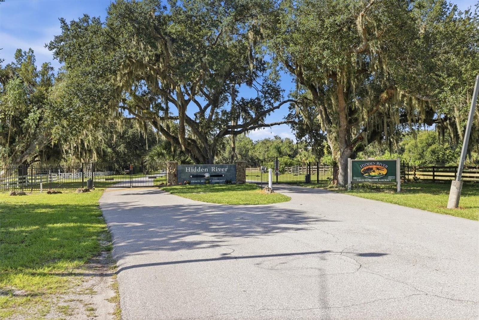 3810 HIDDEN RIVER ROAD, SARASOTA, FL, 34240 1 3810 HIDDEN RIVER ROAD