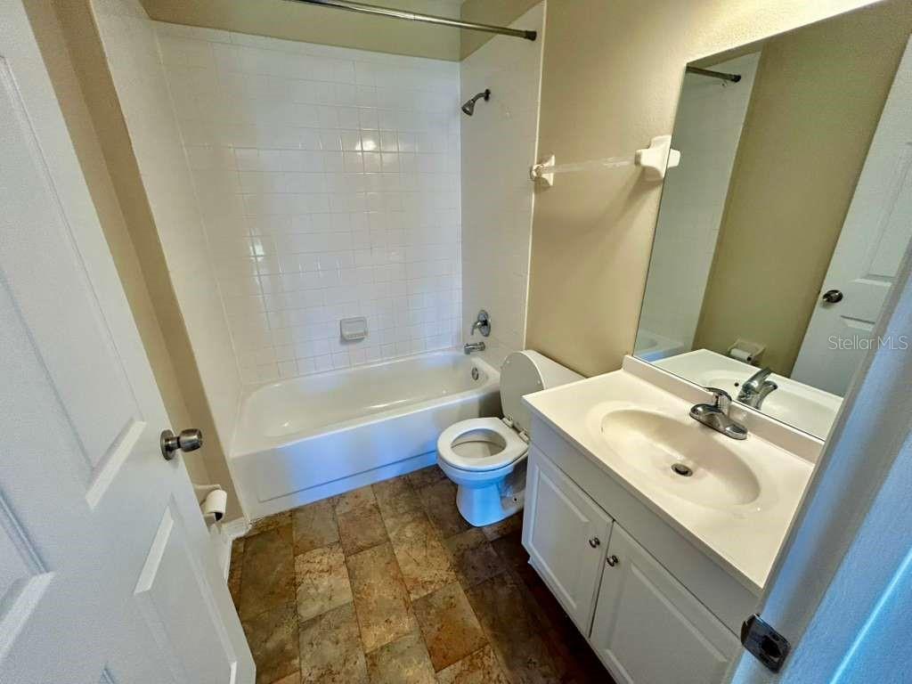 TWIN RIVERS SEC 4 UNIT 2 - Residential Lease