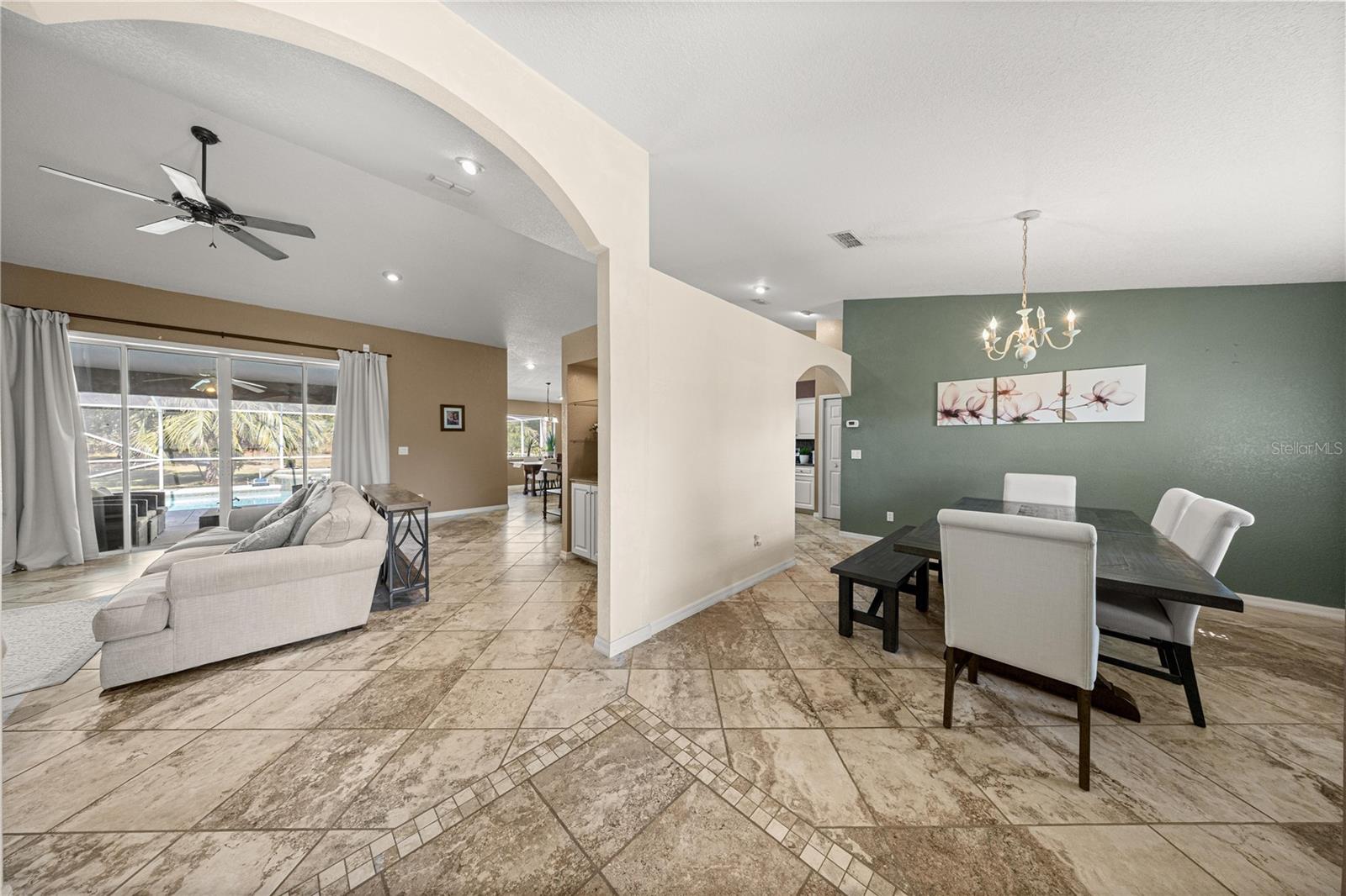 EMERALD POINT - Residential