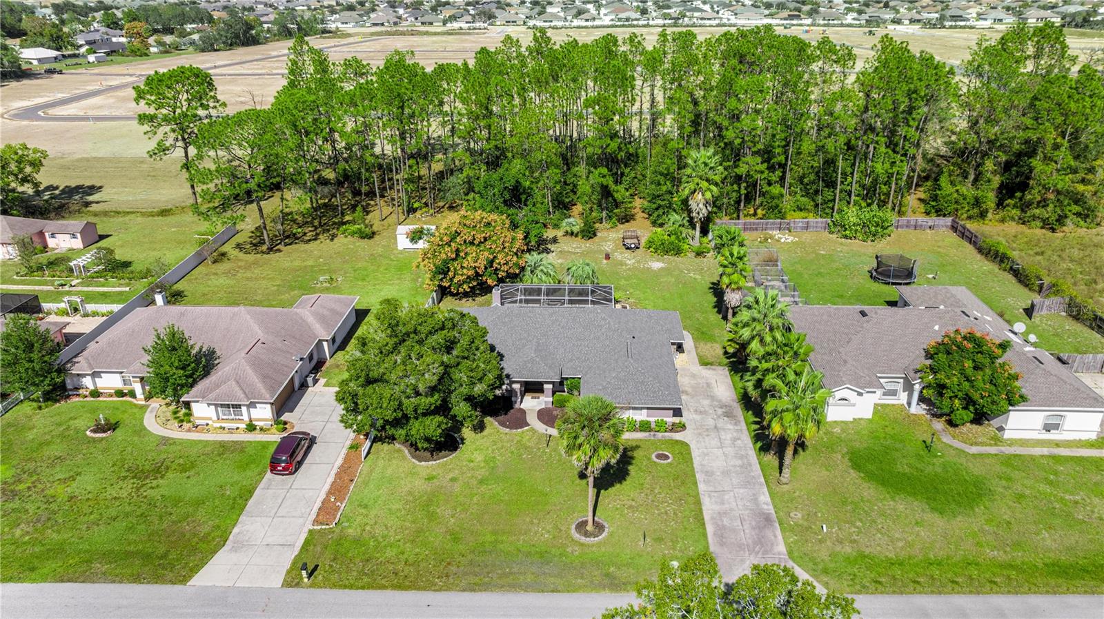 EMERALD POINT - Residential