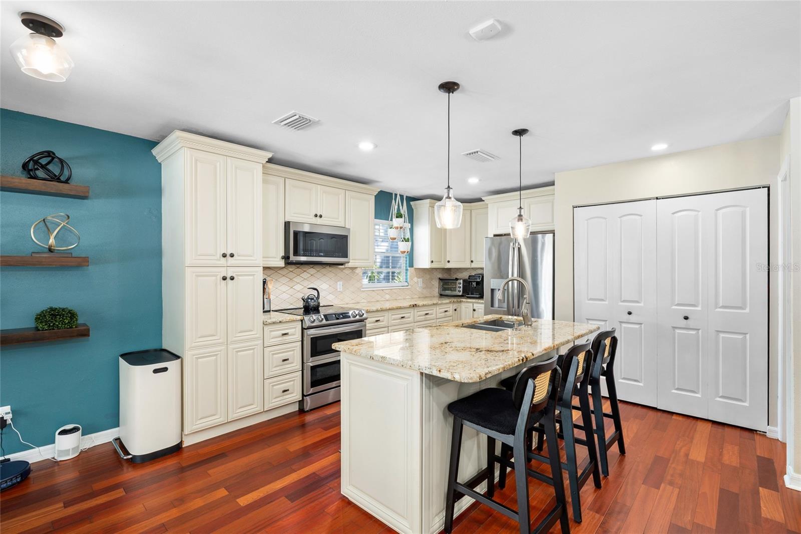 MIDWAY HEIGHTS - Residential