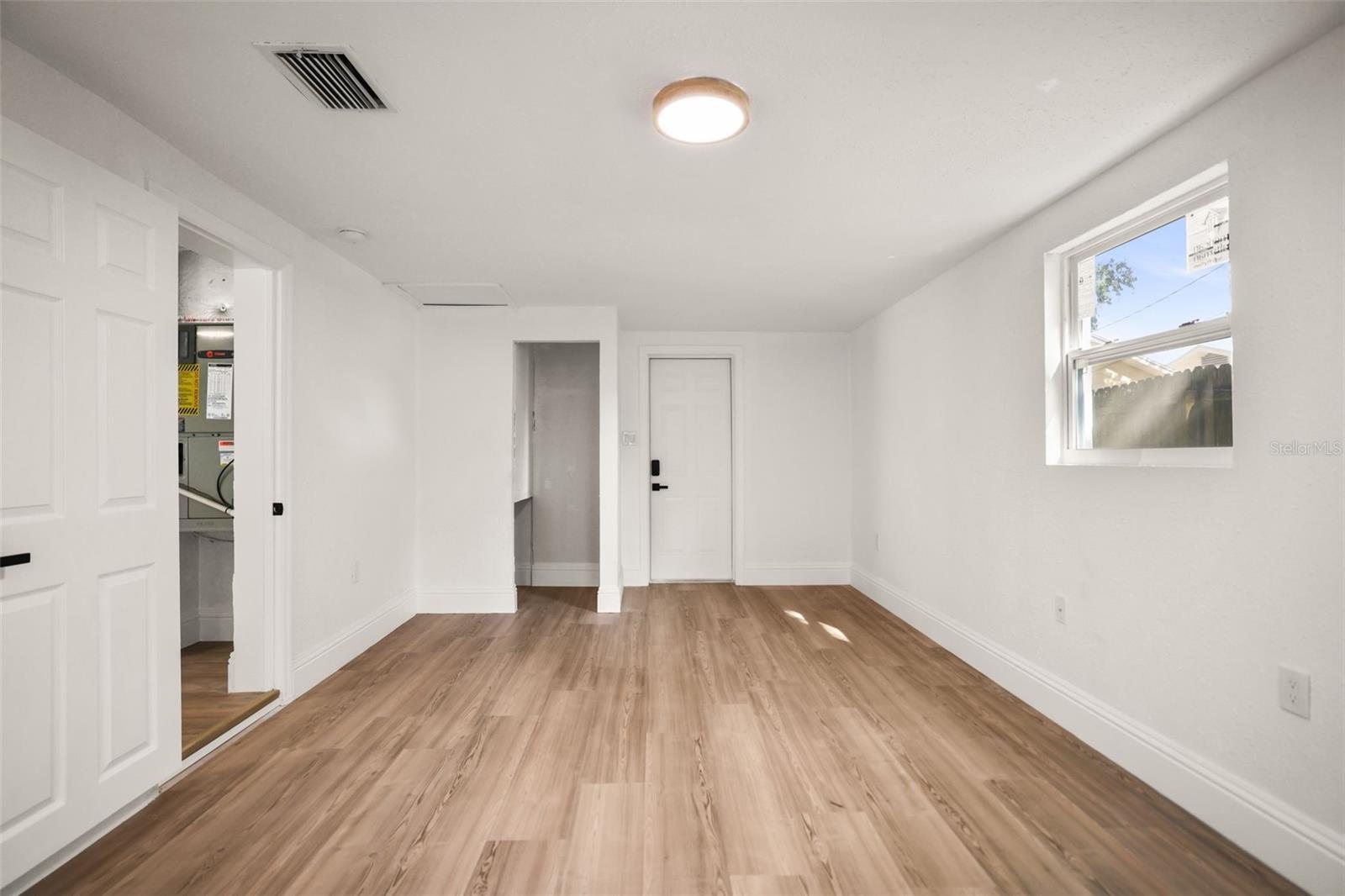 EUCLID GROVE - Residential