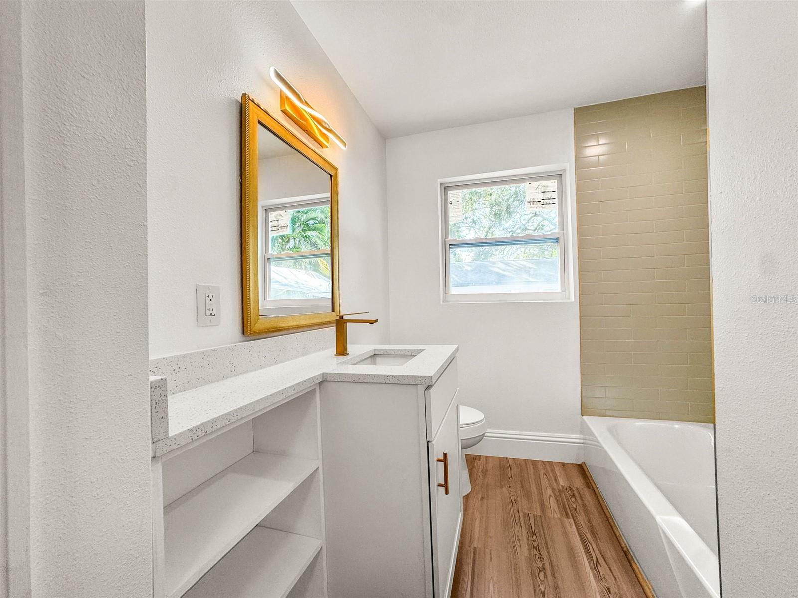 EUCLID GROVE - Residential