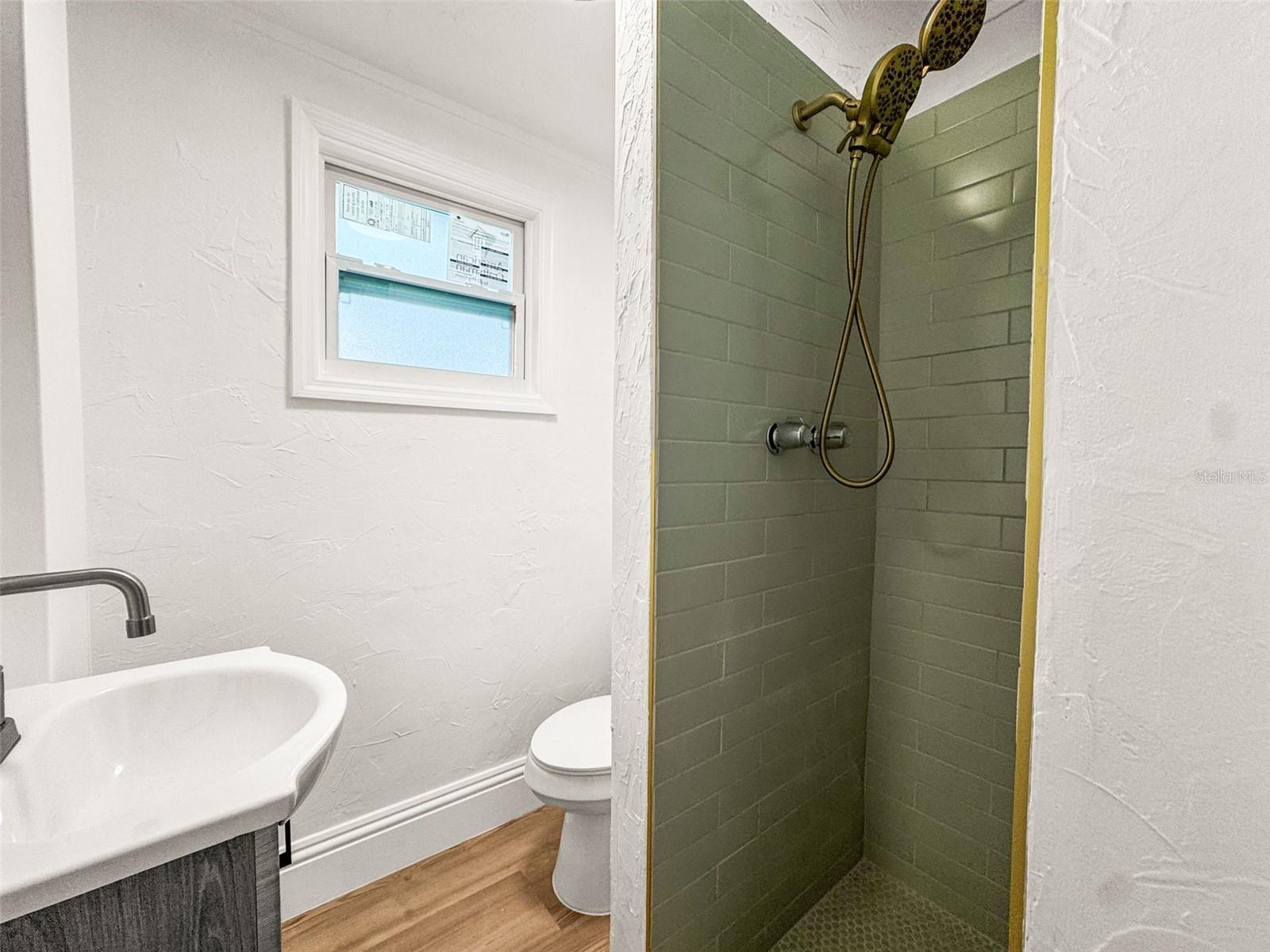 EUCLID GROVE - Residential