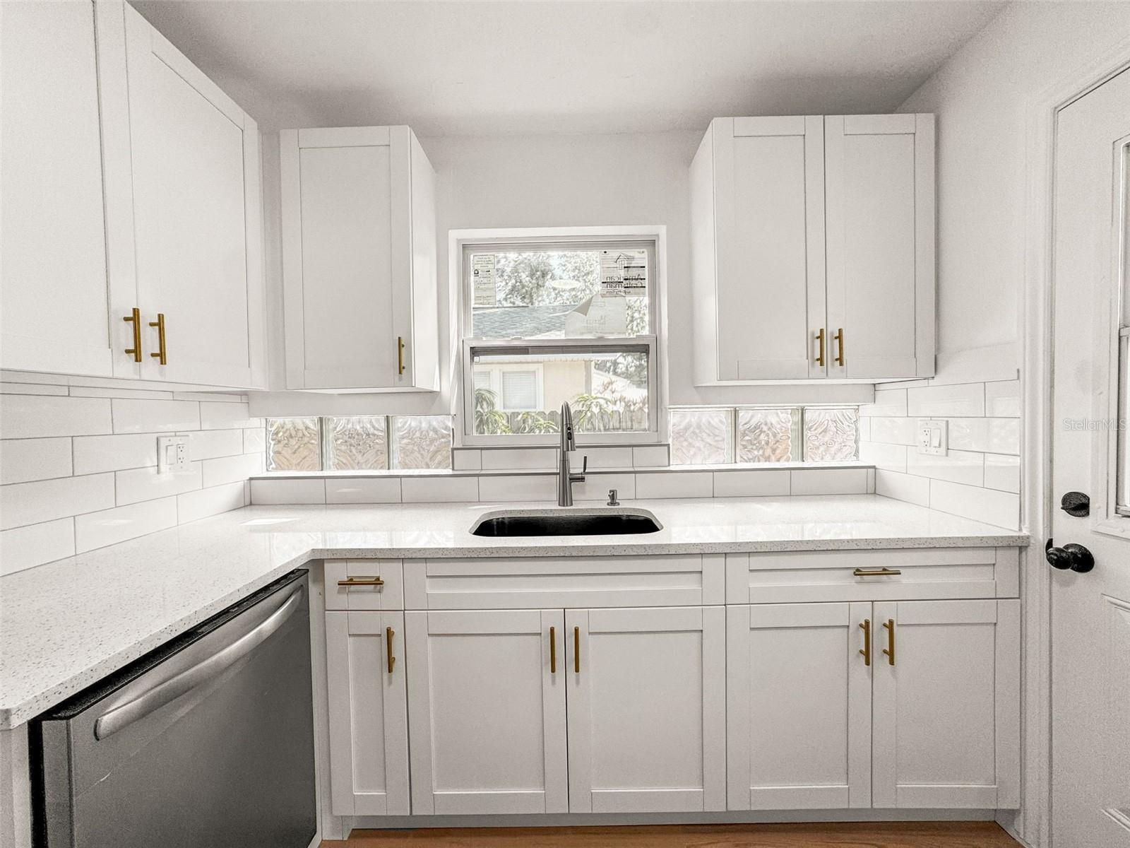 EUCLID GROVE - Residential