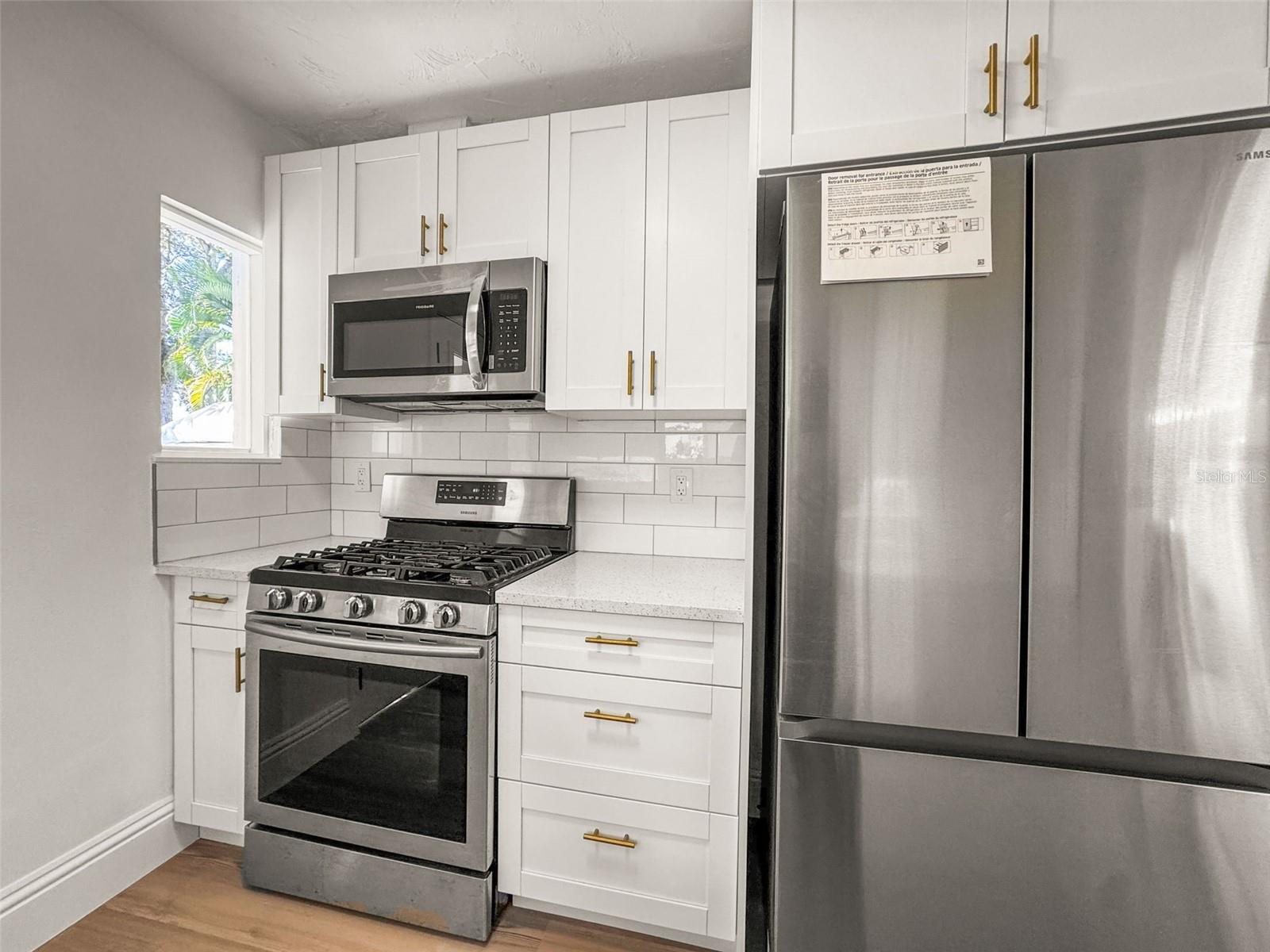 EUCLID GROVE - Residential