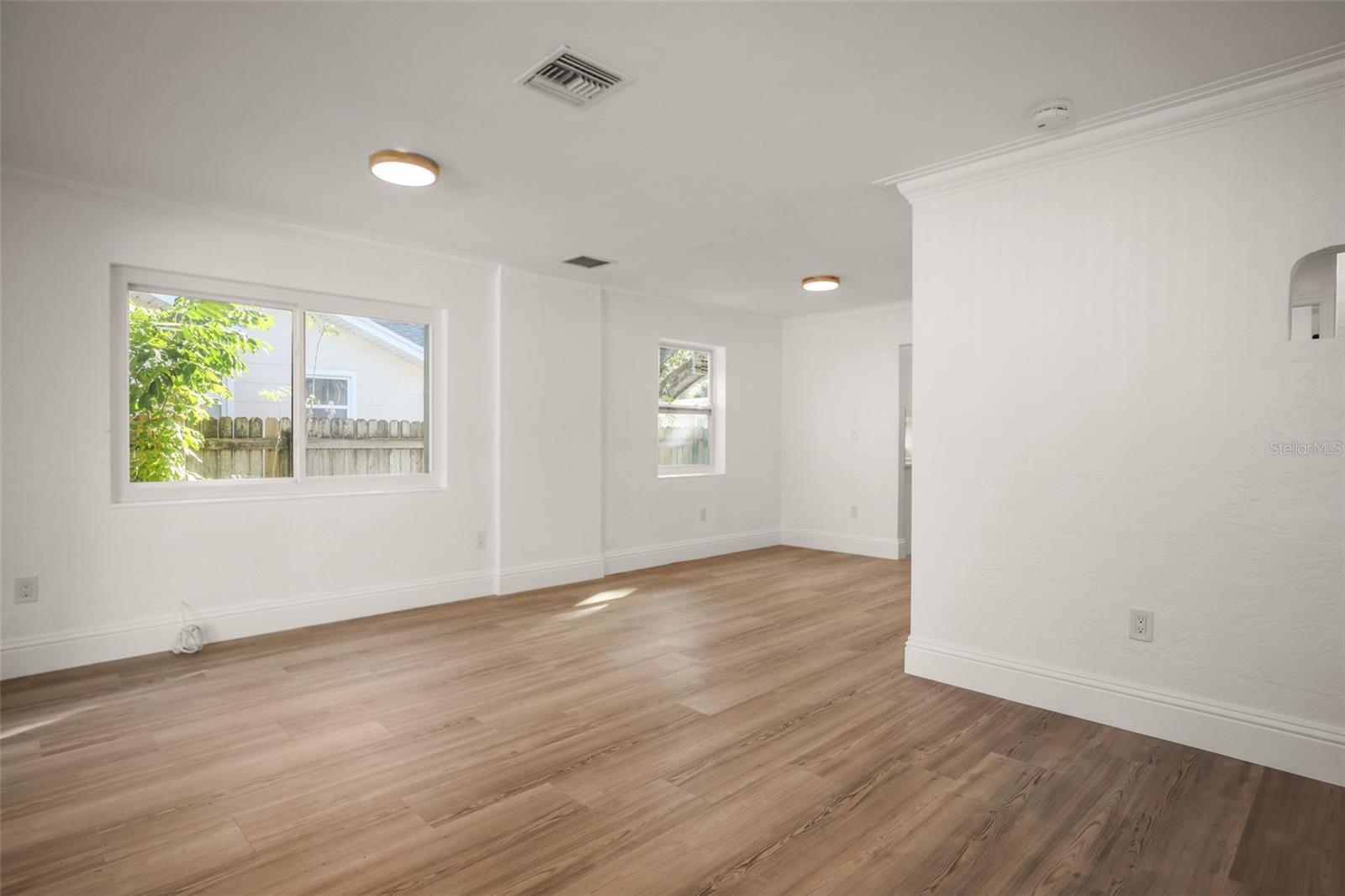 EUCLID GROVE - Residential