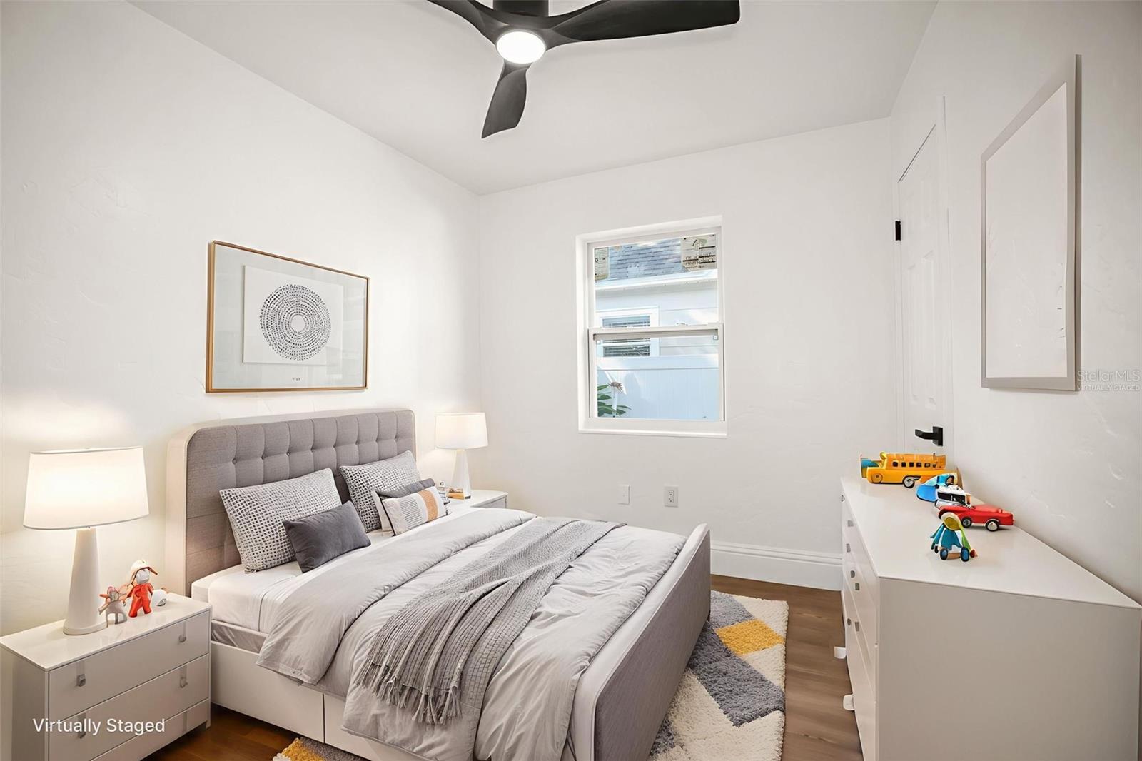 EUCLID GROVE - Residential