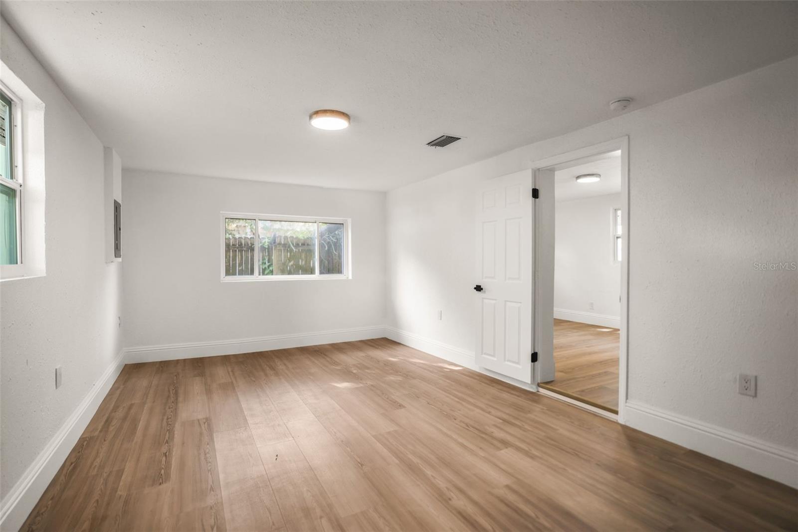 EUCLID GROVE - Residential