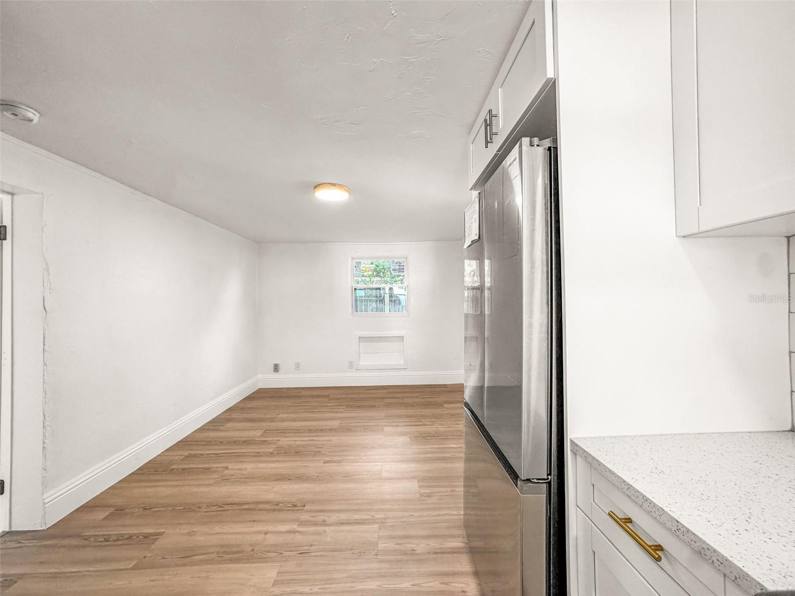 EUCLID GROVE - Residential