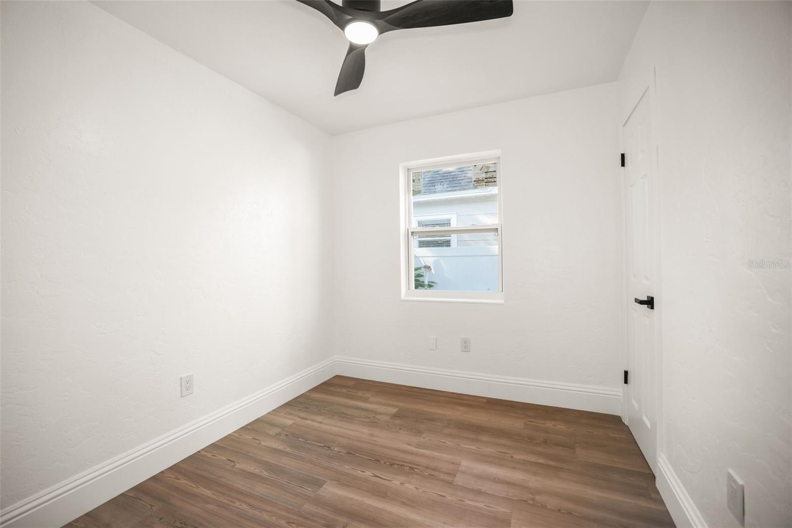 EUCLID GROVE - Residential