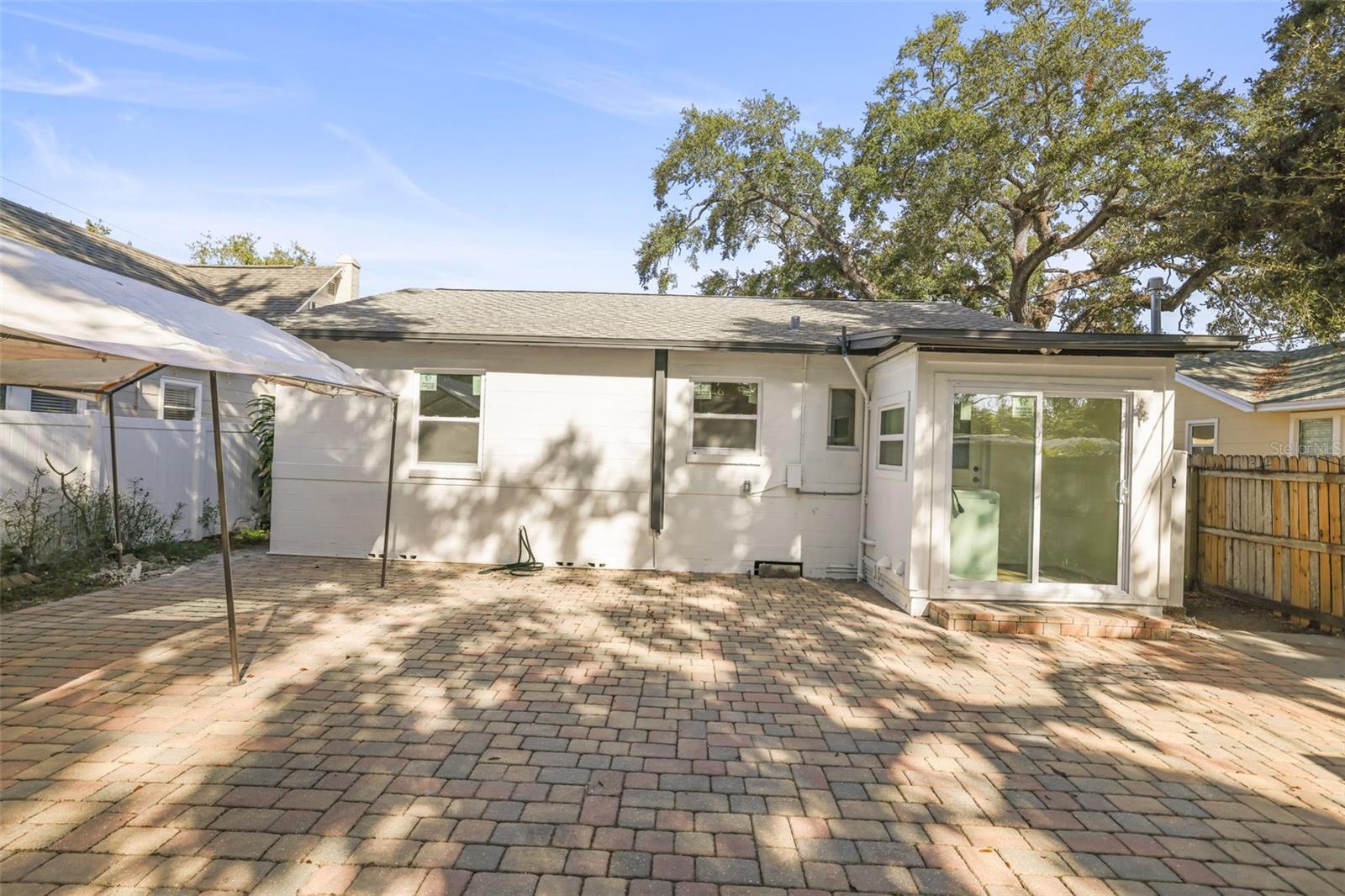 EUCLID GROVE - Residential