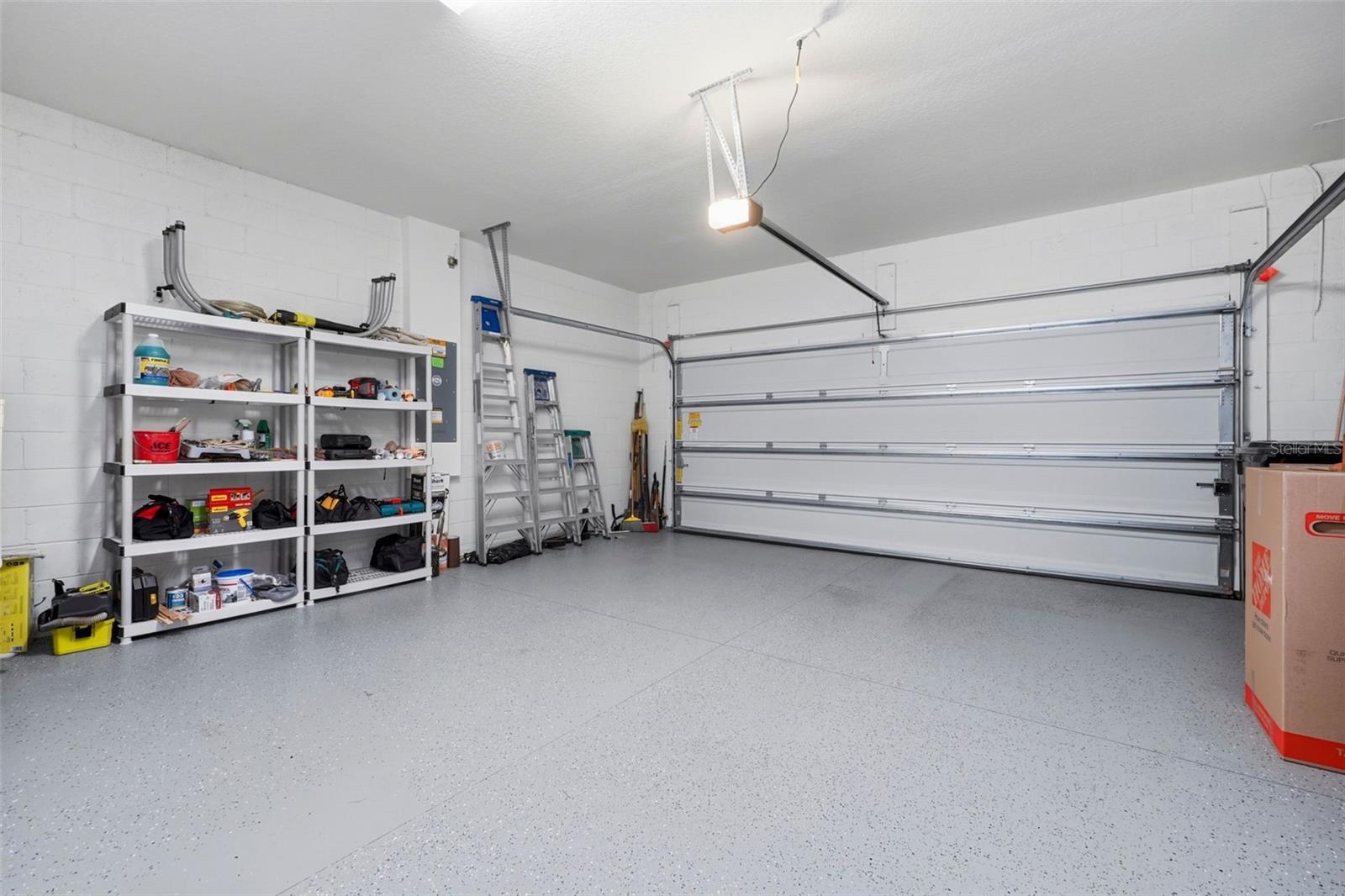 SPIRIT LNDGS - Residential