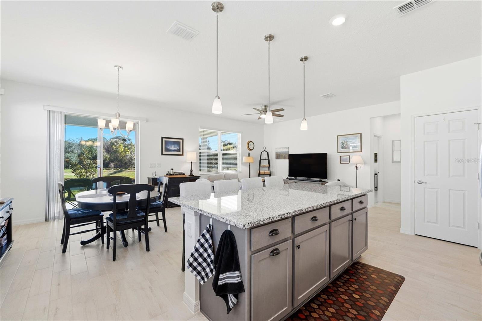 SPIRIT LNDGS - Residential