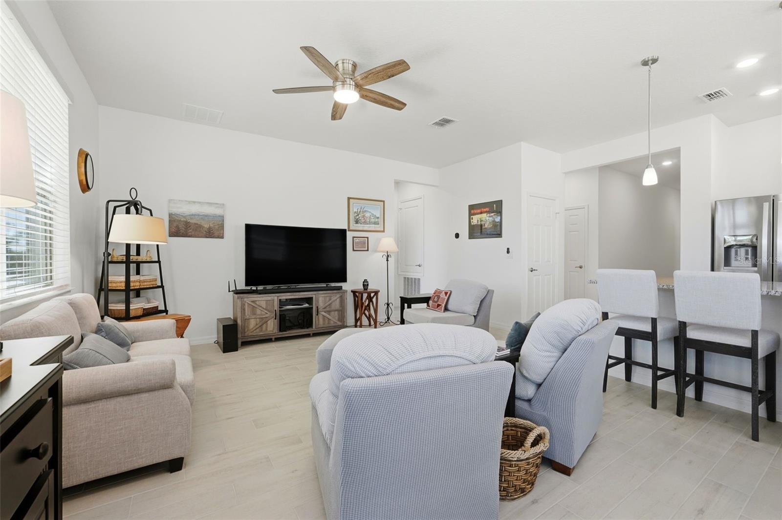 SPIRIT LNDGS - Residential