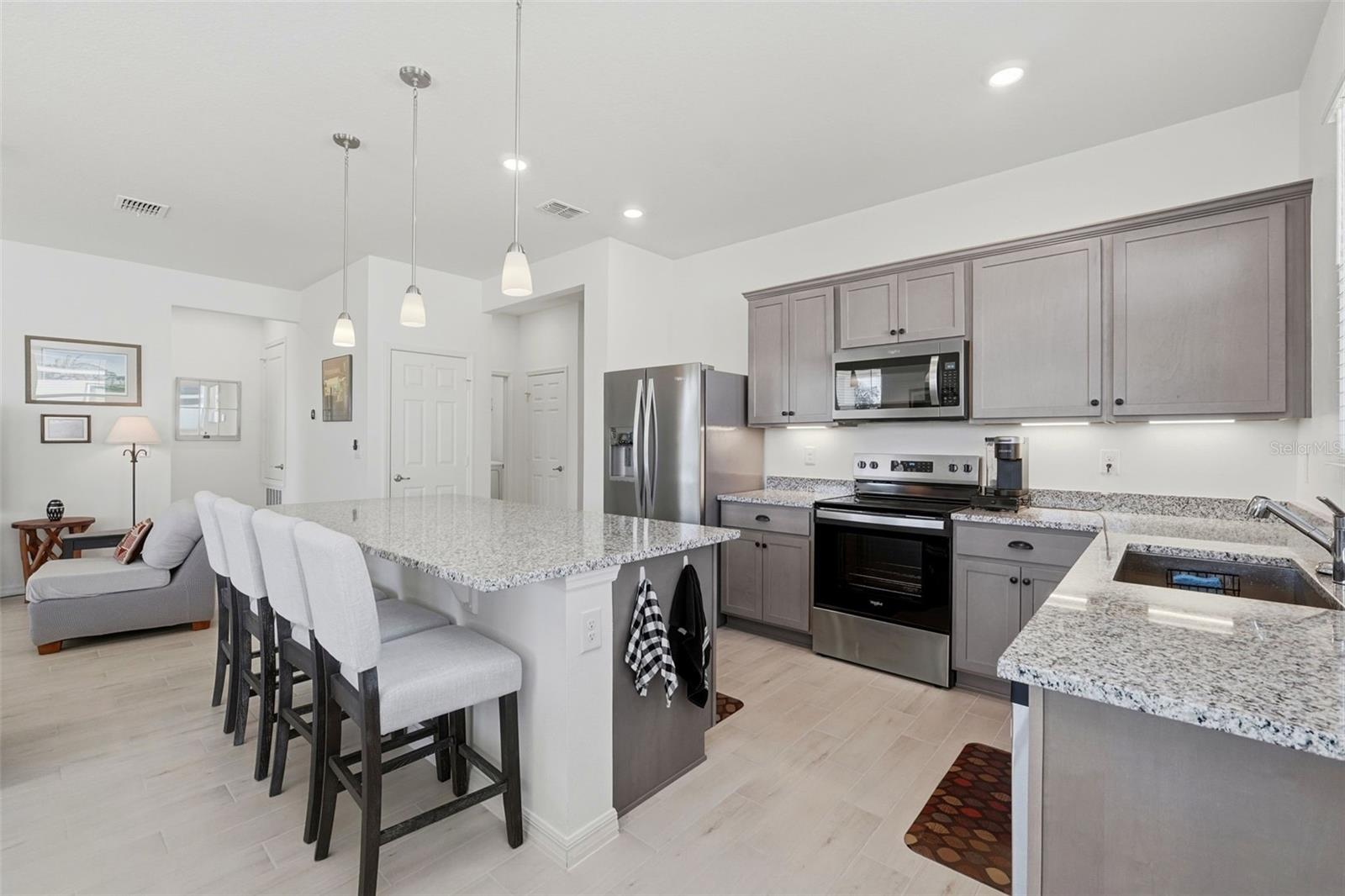 SPIRIT LNDGS - Residential