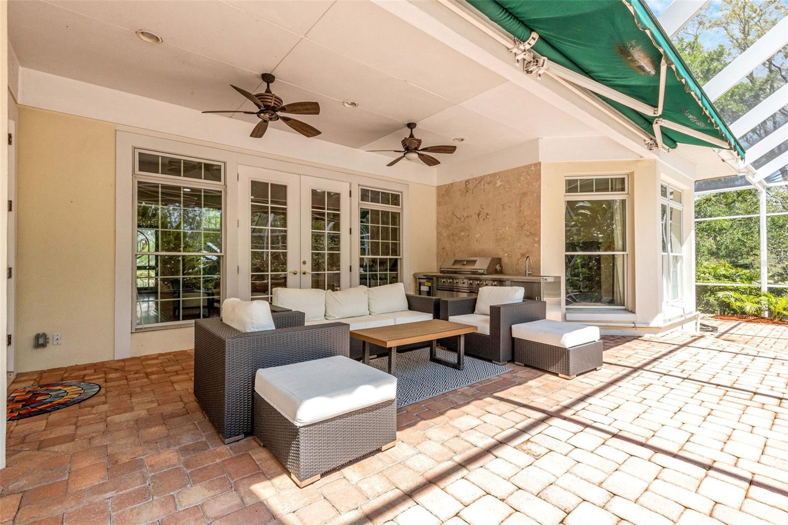 LAUREL OAK ESTATES - Residential