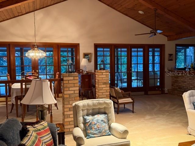 STONEWOOD FARM - Residential