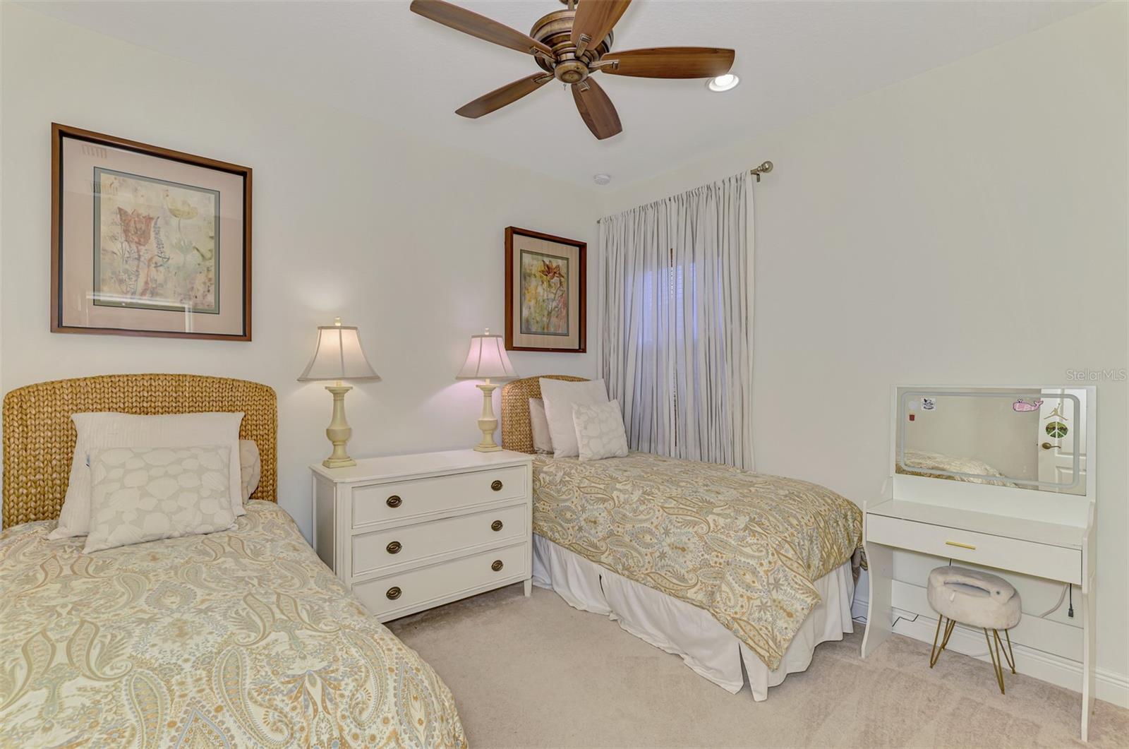 SAWGRASS - Residential