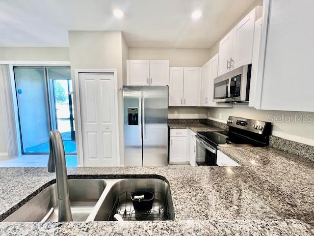 VENTANA TWNHMS AT WATERS EDGE - Residential Lease