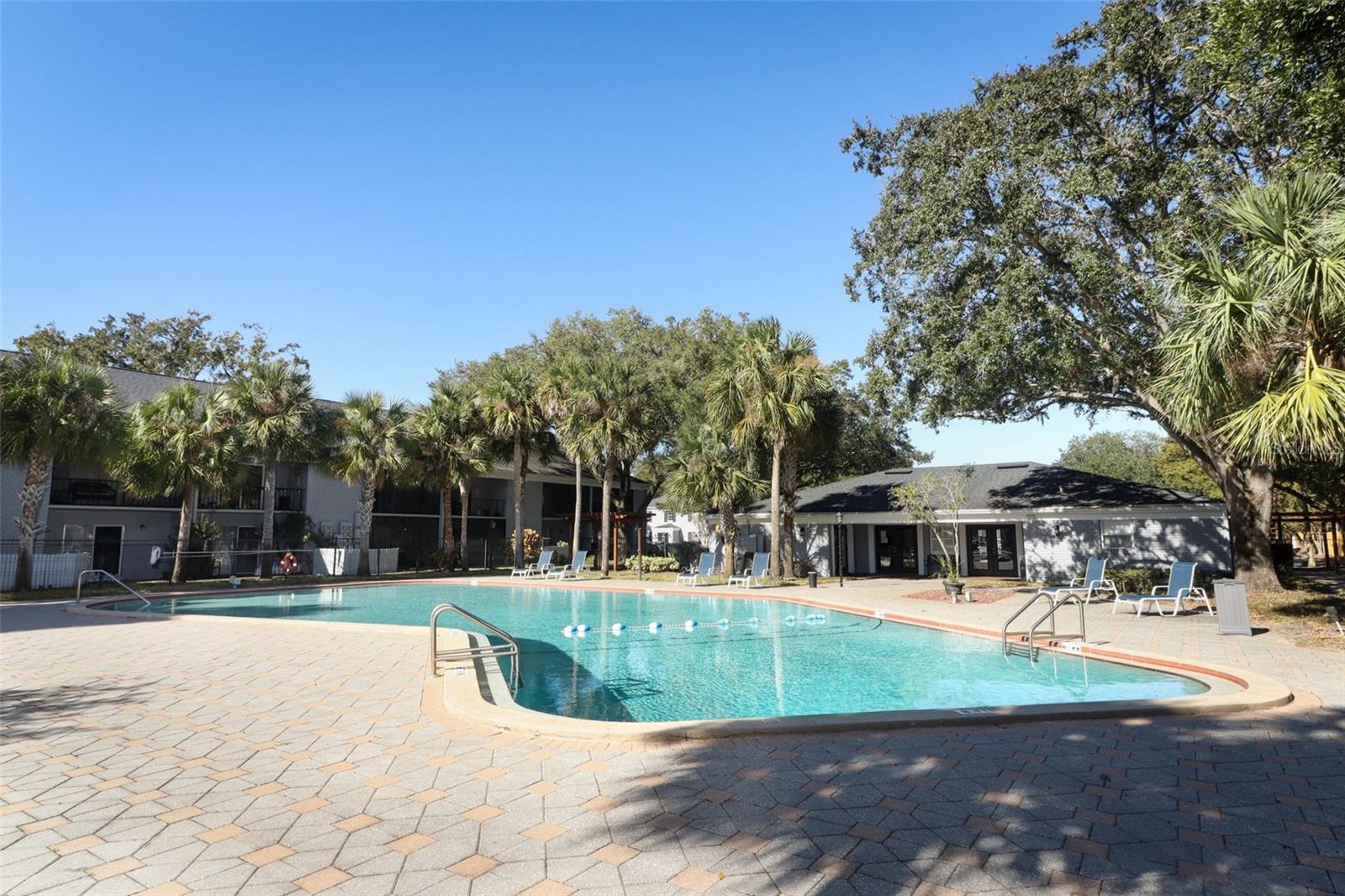 BLDG 6 UNIT 189 THE STRATFORD A WINTER PARK CONDOM - Residential