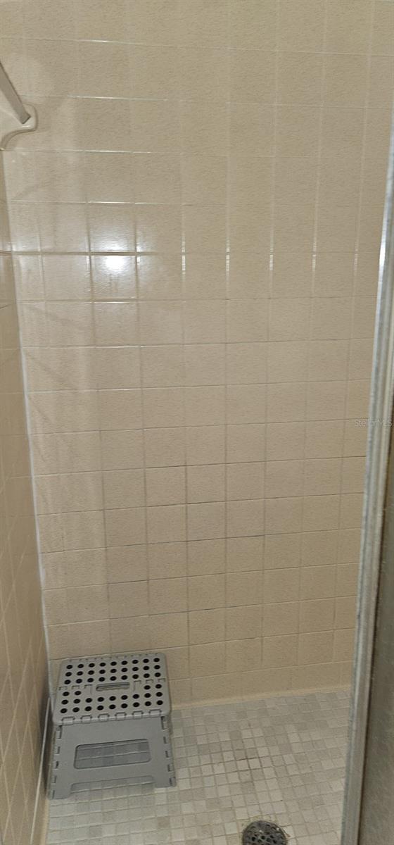 SILVER DOWNS - Residential Lease