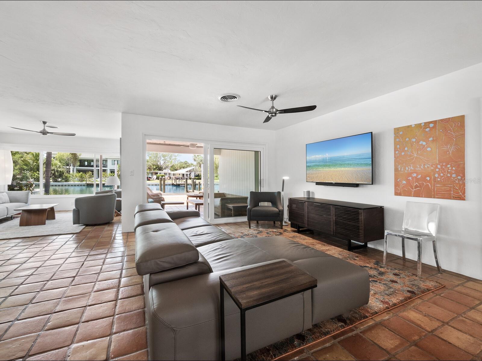 SAINT ARMANDS DIVISION JOHN RINGLING ESTS - Residential