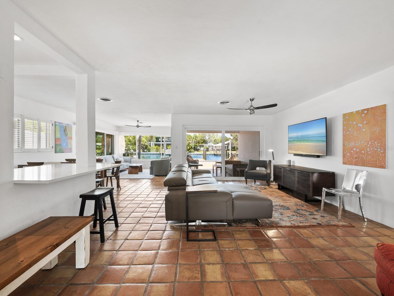 SAINT ARMANDS DIVISION JOHN RINGLING ESTS - Residential