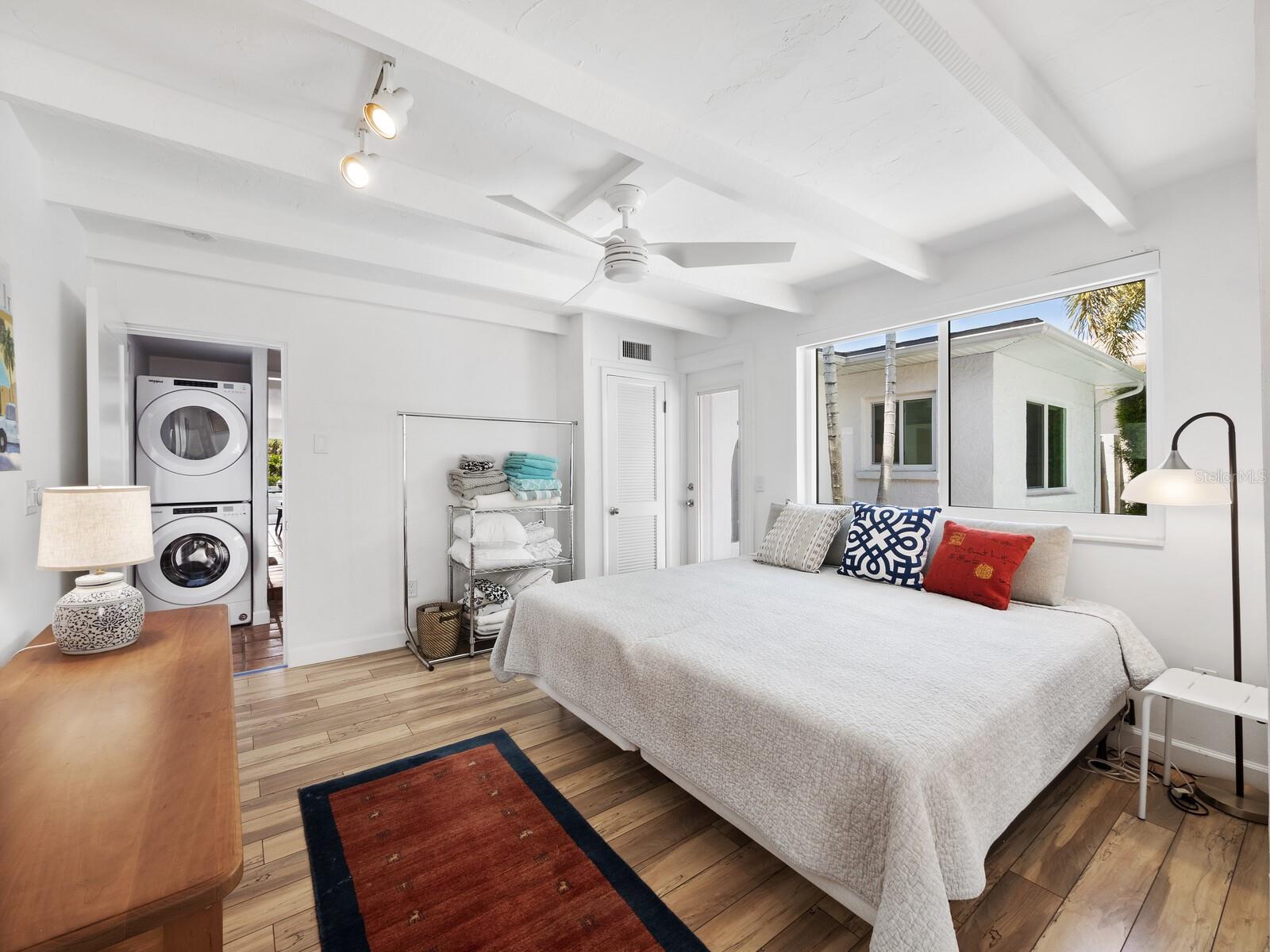 SAINT ARMANDS DIVISION JOHN RINGLING ESTS - Residential