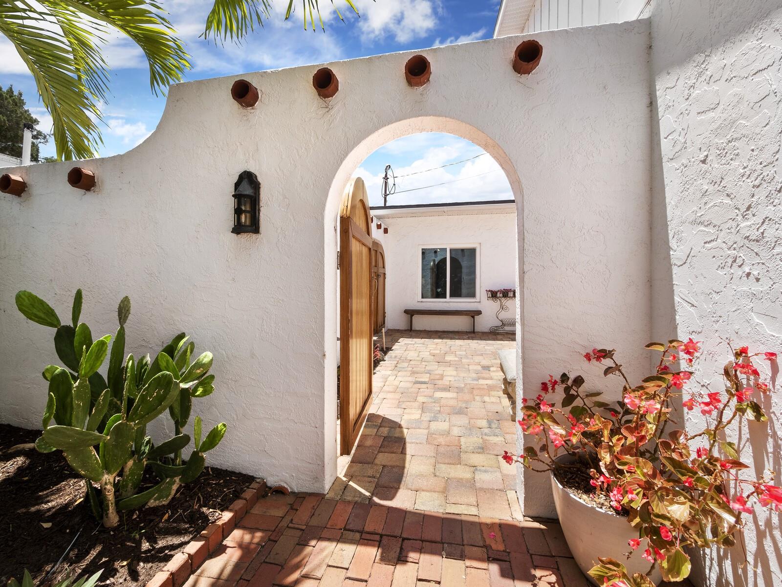 SAINT ARMANDS DIVISION JOHN RINGLING ESTS - Residential