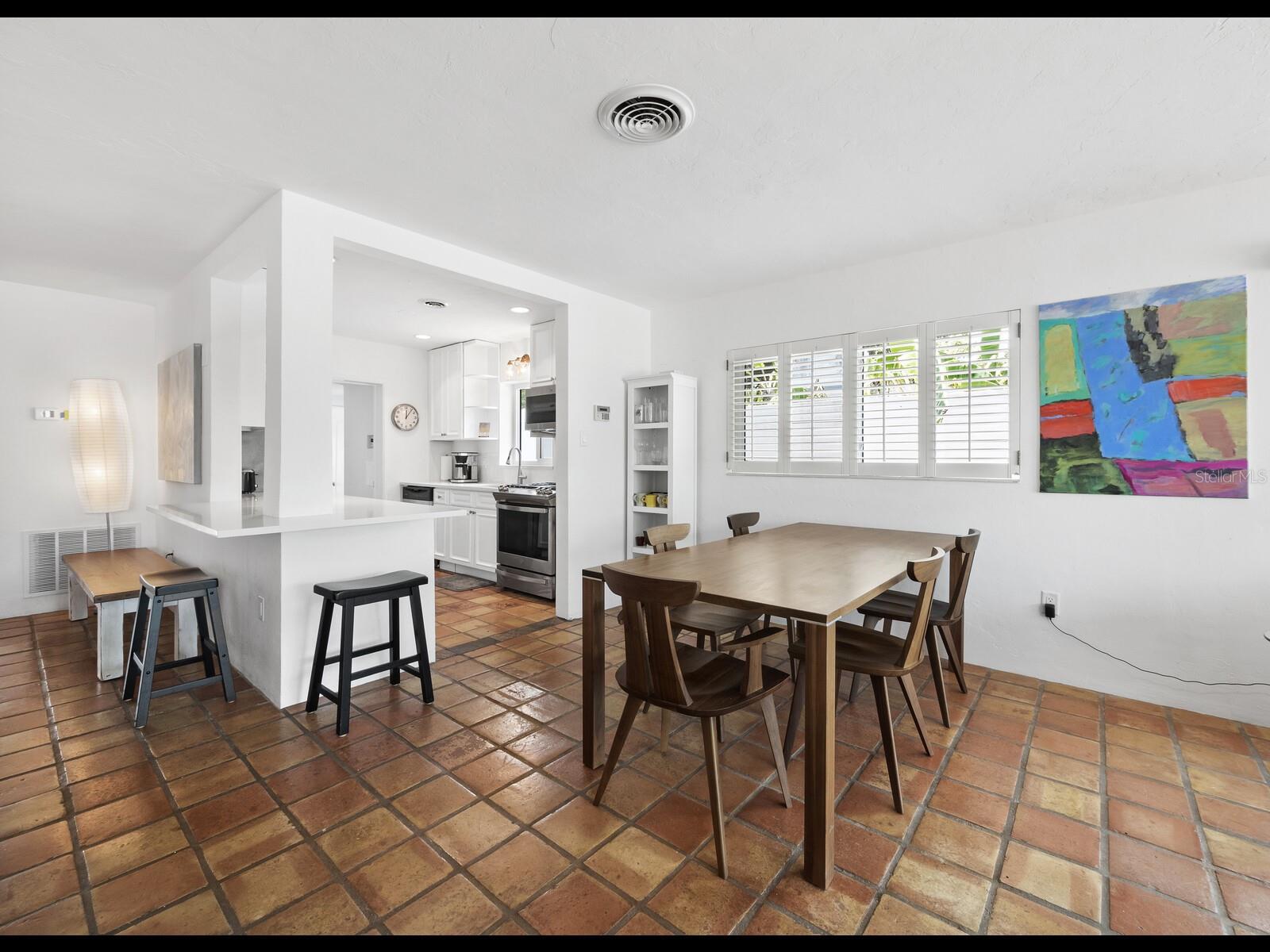 SAINT ARMANDS DIVISION JOHN RINGLING ESTS - Residential