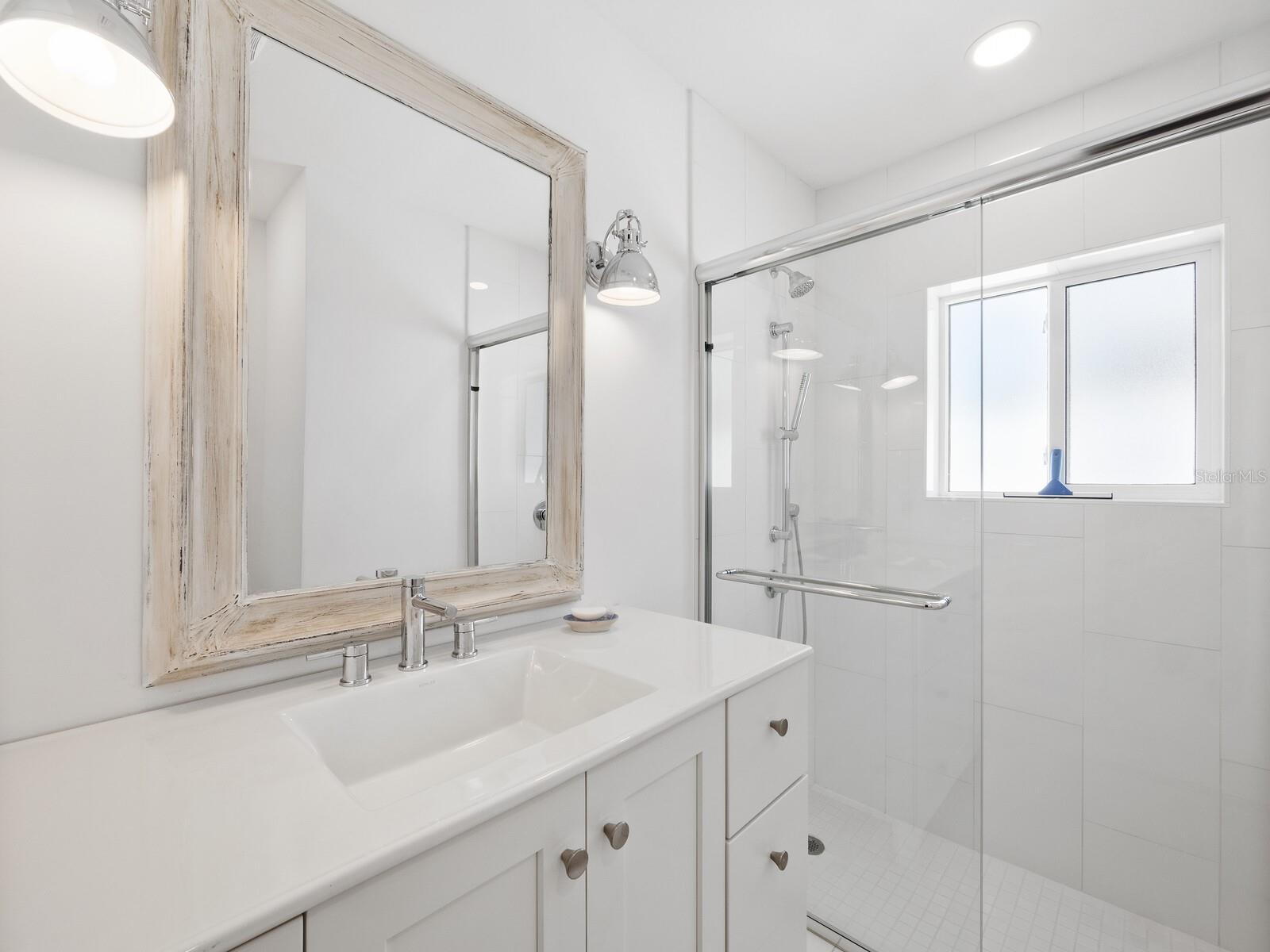 SAINT ARMANDS DIVISION JOHN RINGLING ESTS - Residential