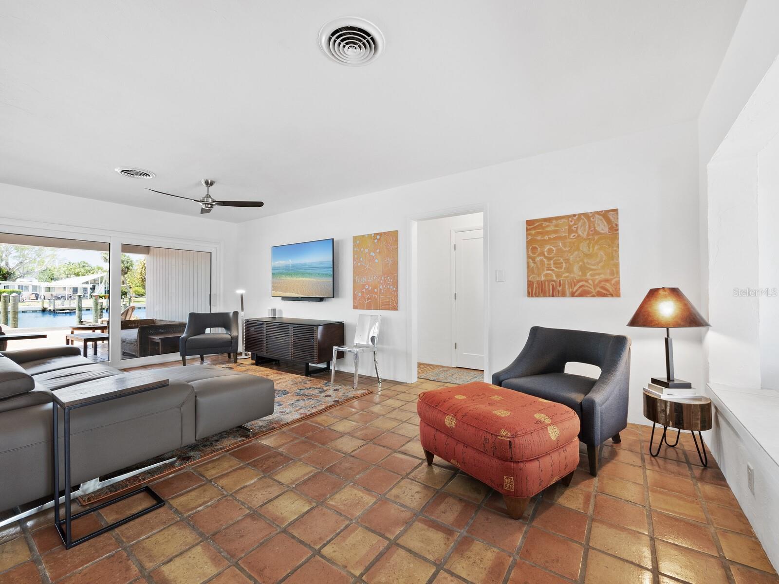 SAINT ARMANDS DIVISION JOHN RINGLING ESTS - Residential