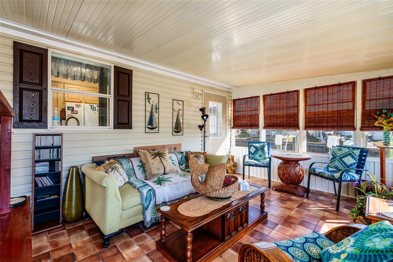 134 AMERICANA COURT NE 216