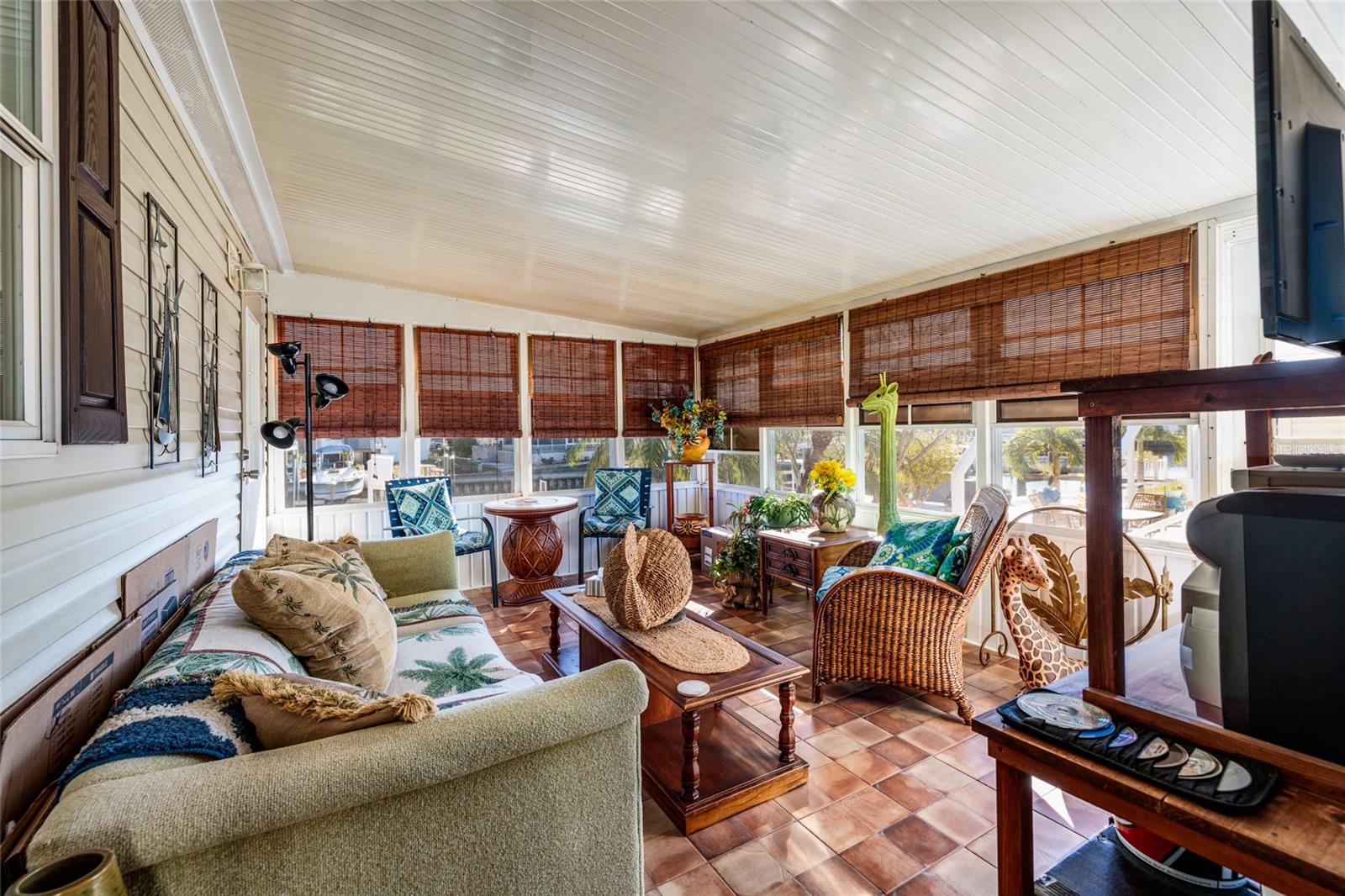 134 AMERICANA COURT NE 216