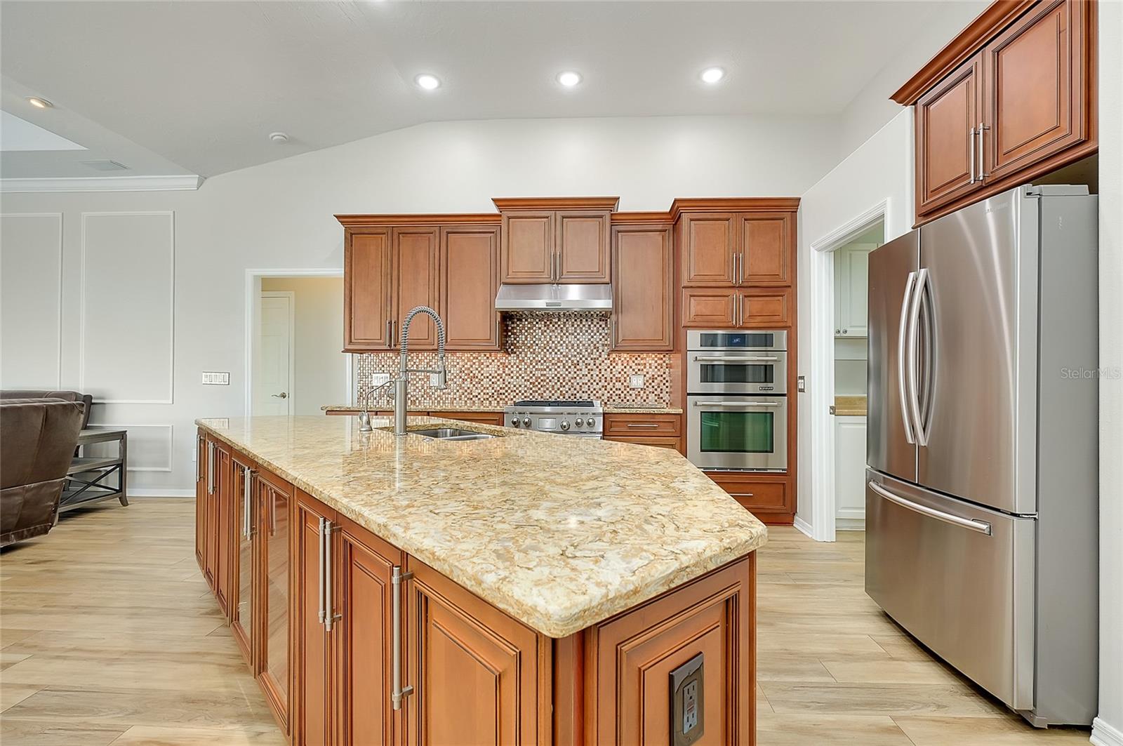 EDGEWATER VILLAGE SP B UN 1 - Residential